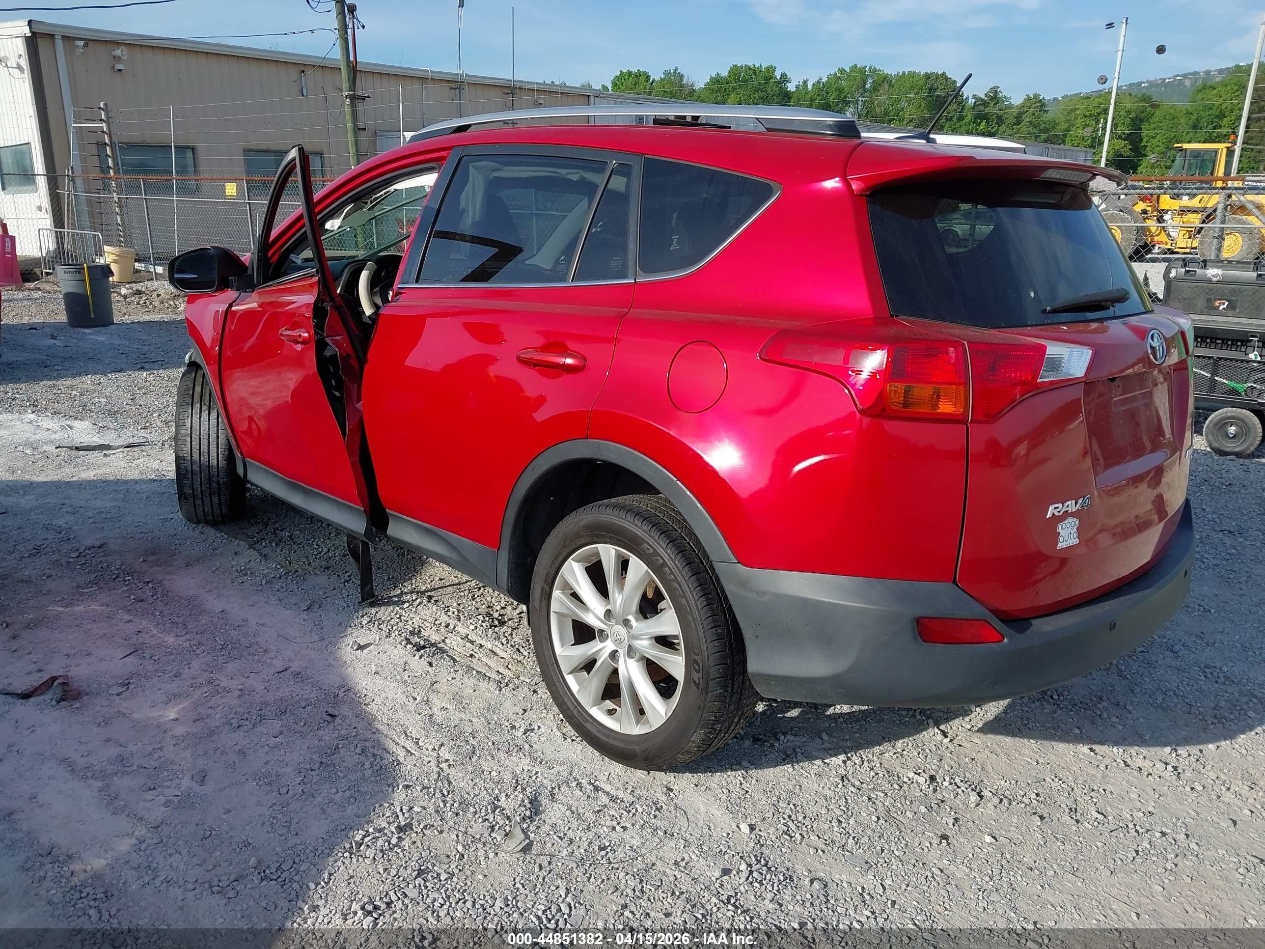 2014 Toyota Rav4 Limited Red vin: JTMYFREV7ED036391