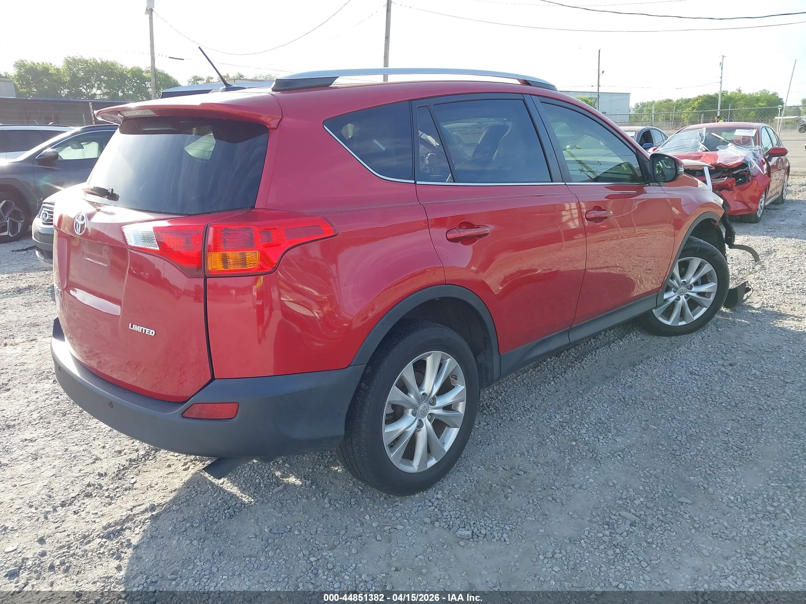 2014 Toyota Rav4 Limited Red vin: JTMYFREV7ED036391