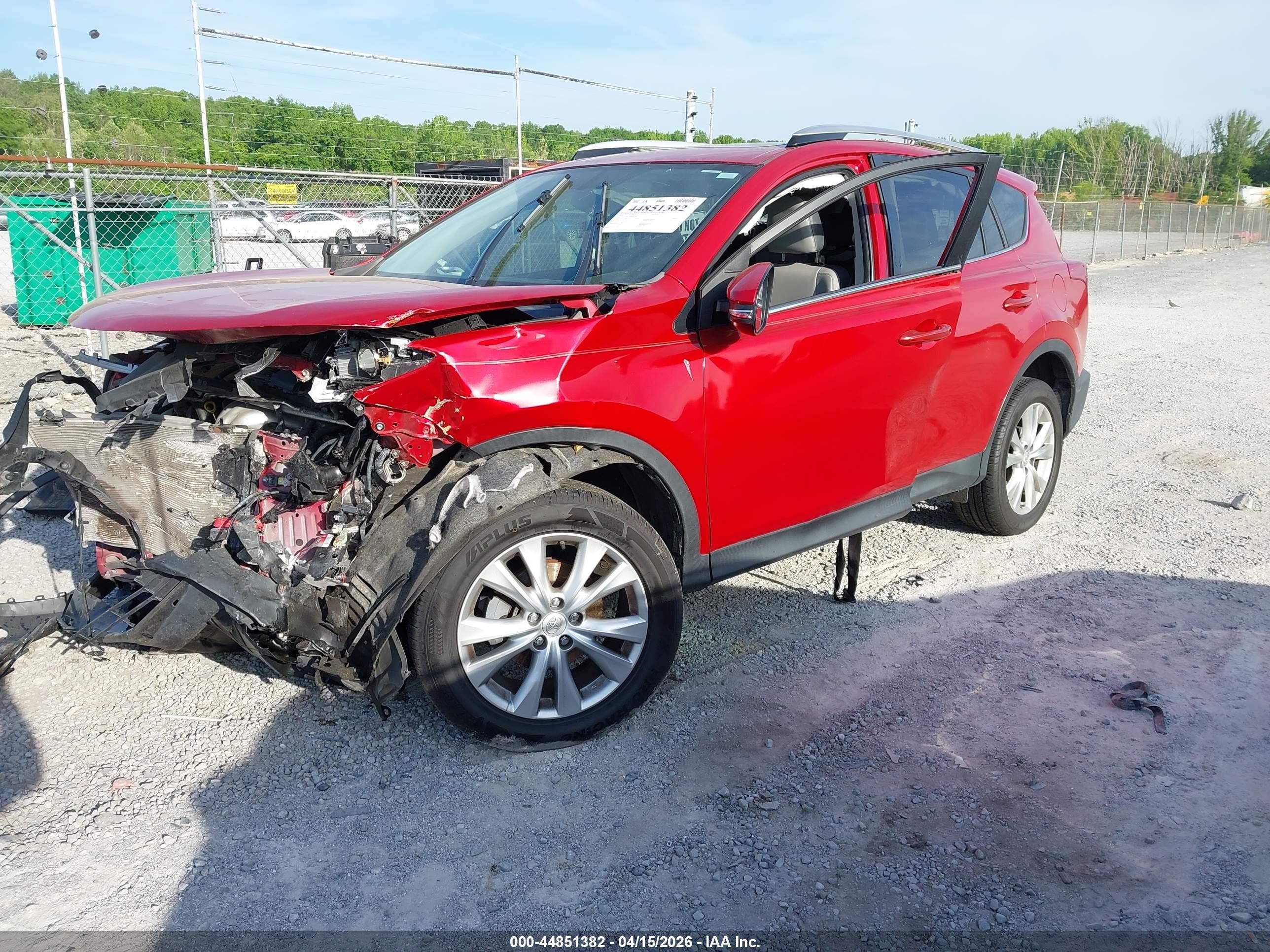 2014 Toyota Rav4 Limited Red vin: JTMYFREV7ED036391