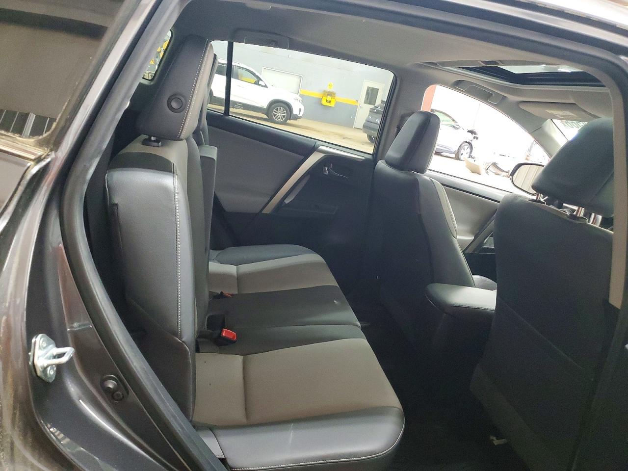 2015 Toyota Rav4 Limited Gray vin: JTMYFREV7FJ056143