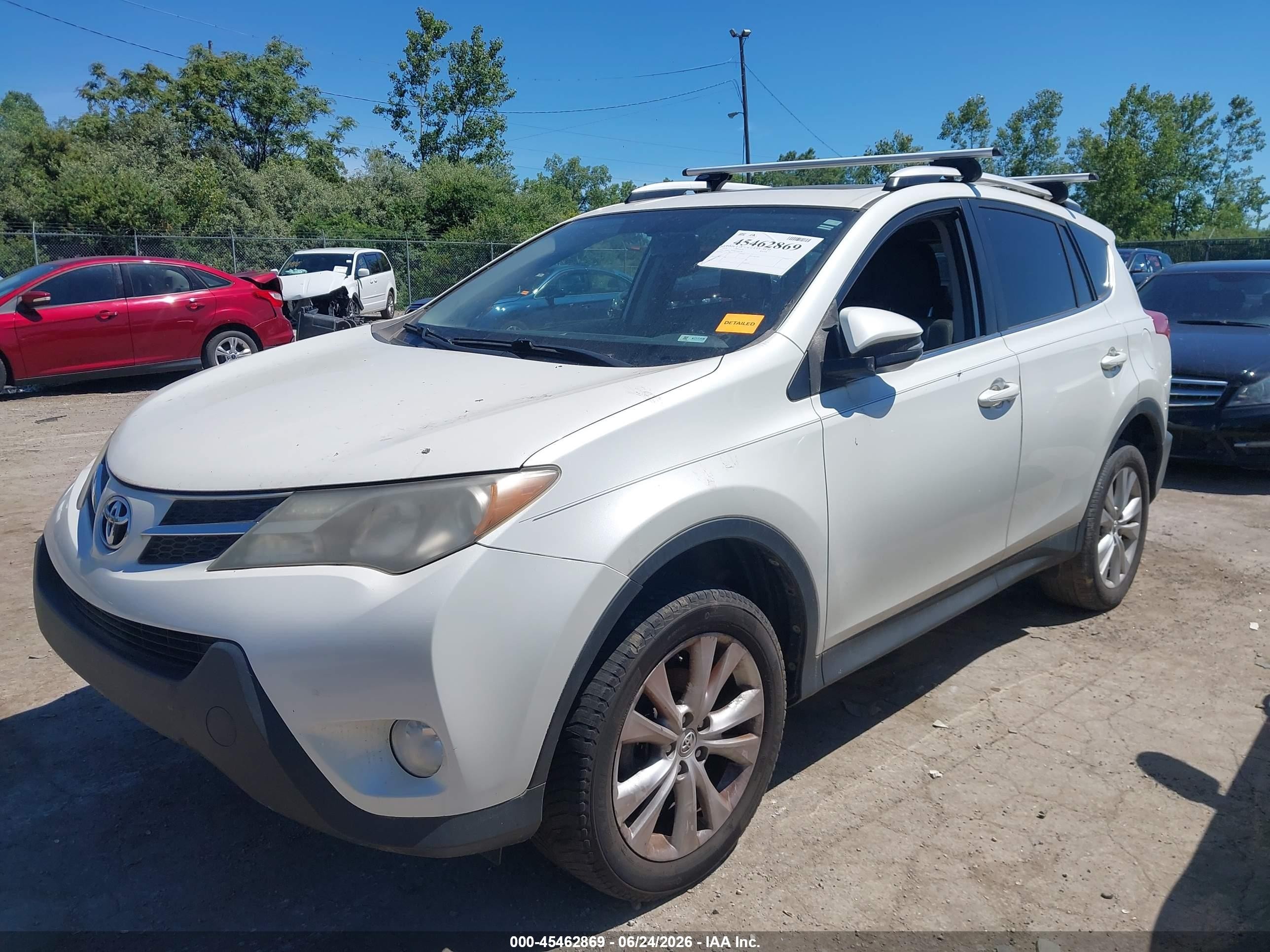 2013 Toyota Rav4 Limited White vin: JTMYFREV8DD001700