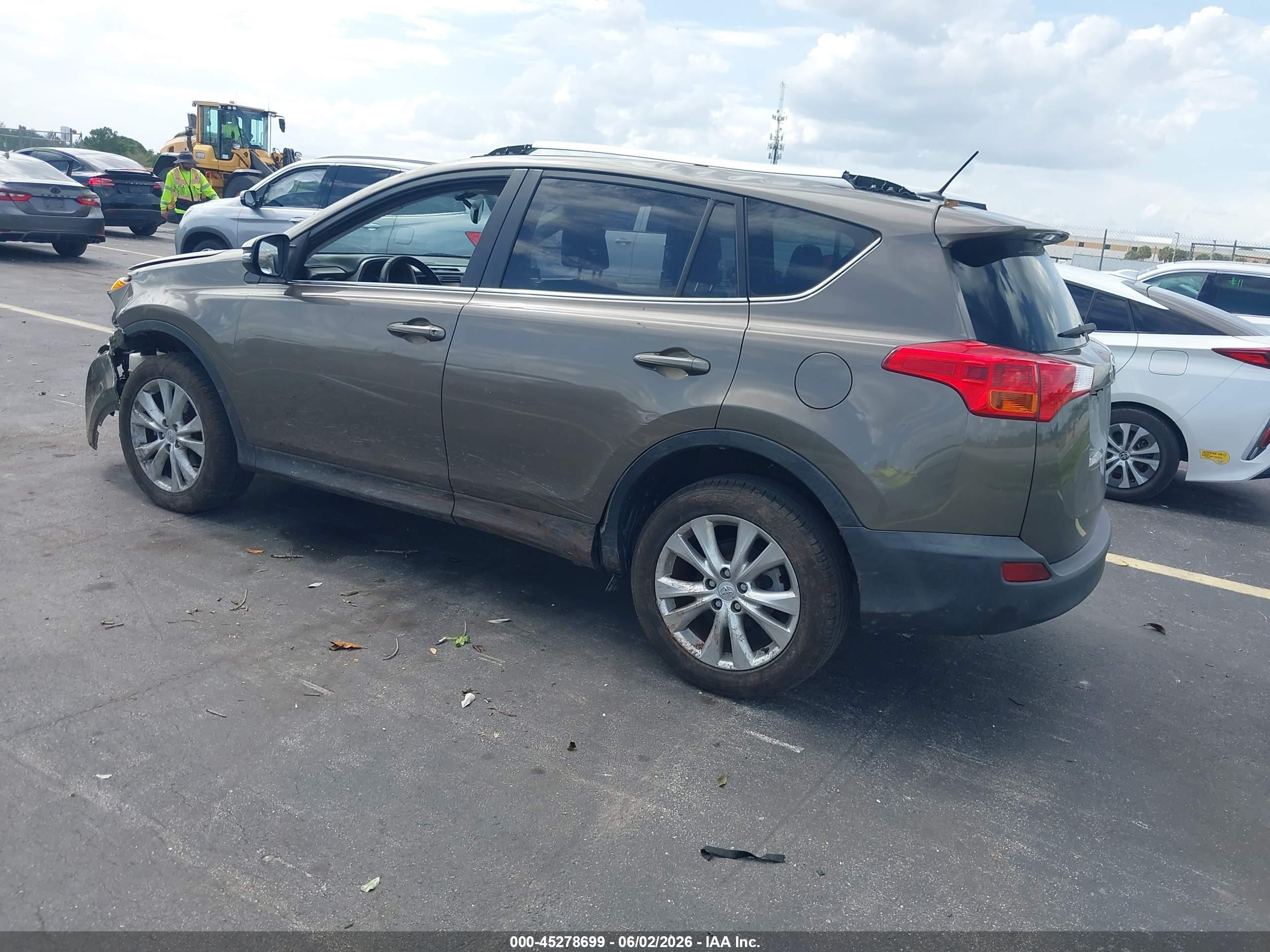 2015 Toyota Rav4 Limited Brown vin: JTMYFREV8FD043240