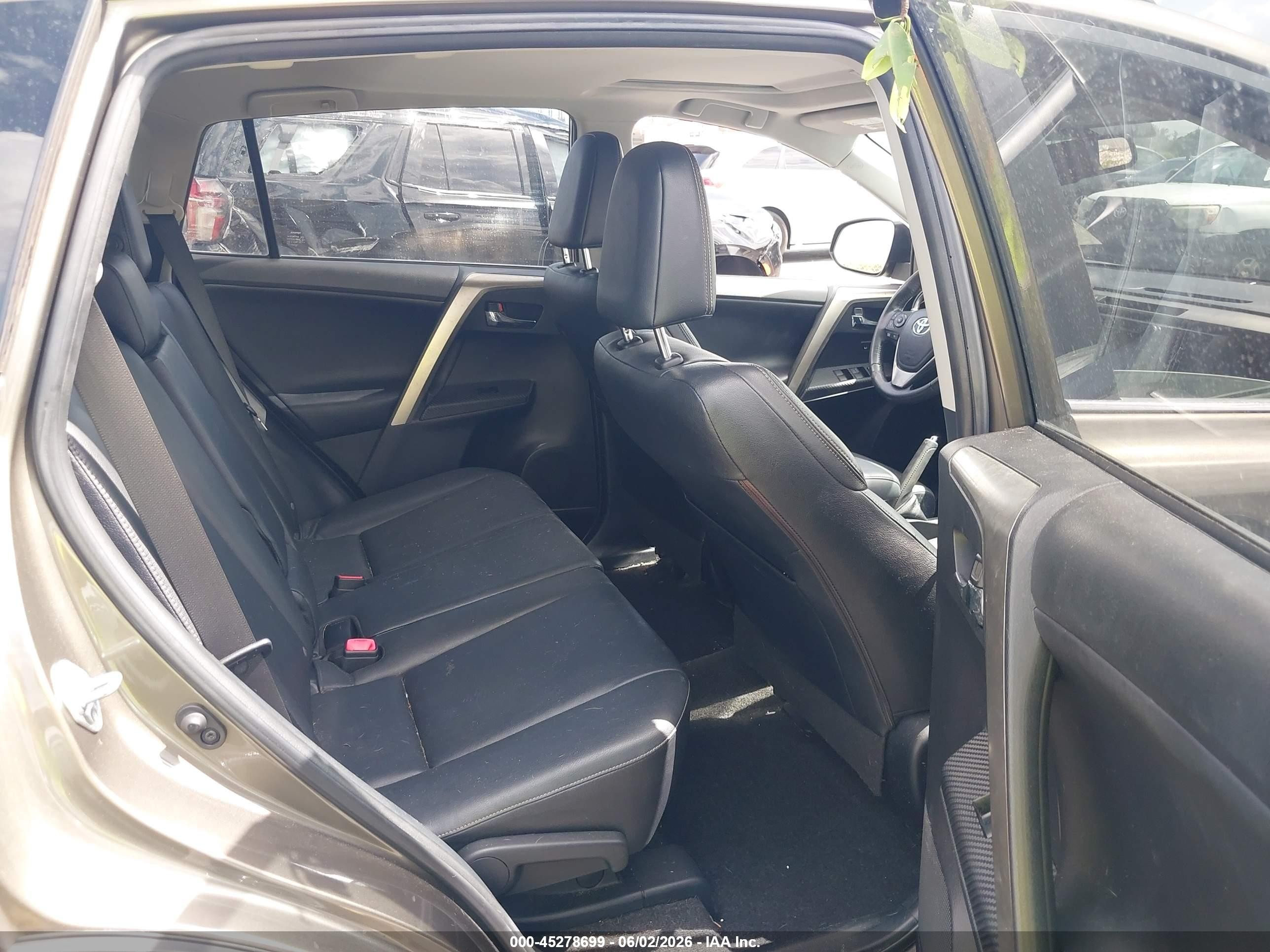 2015 Toyota Rav4 Limited Brown vin: JTMYFREV8FD043240