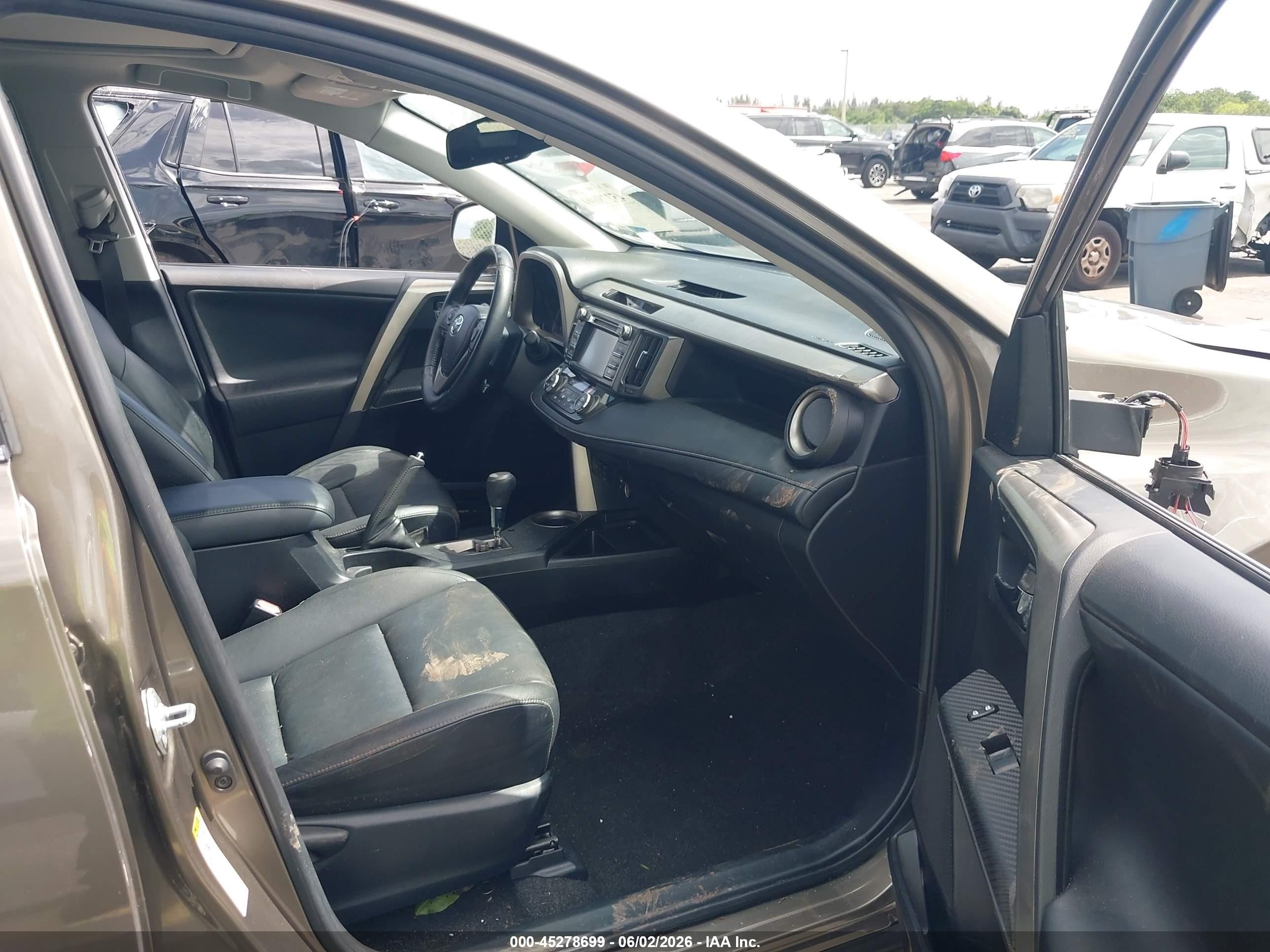 2015 Toyota Rav4 Limited Brown vin: JTMYFREV8FD043240