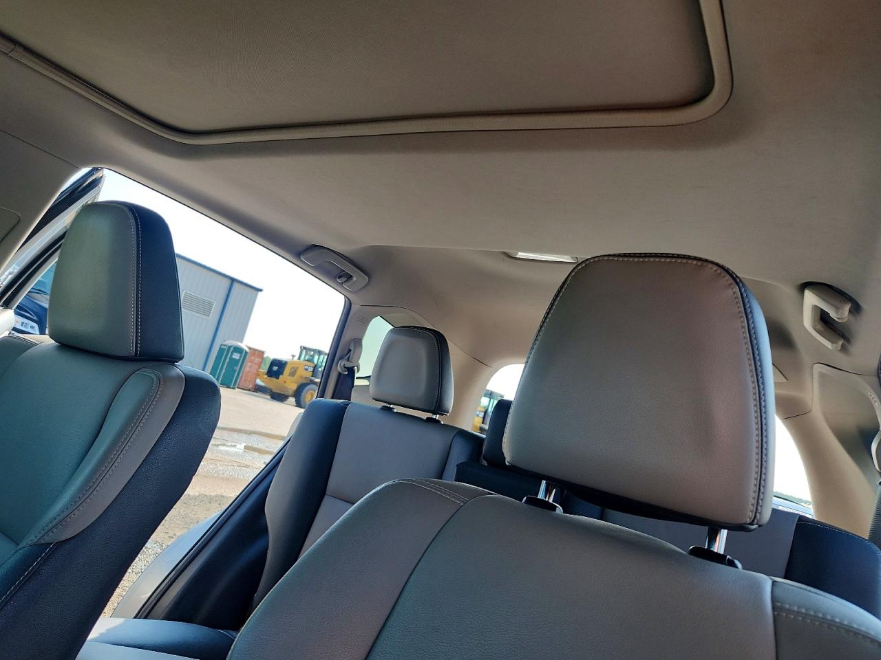 2014 Toyota Rav4 Limited Silver vin: JTMYFREV9ED035503