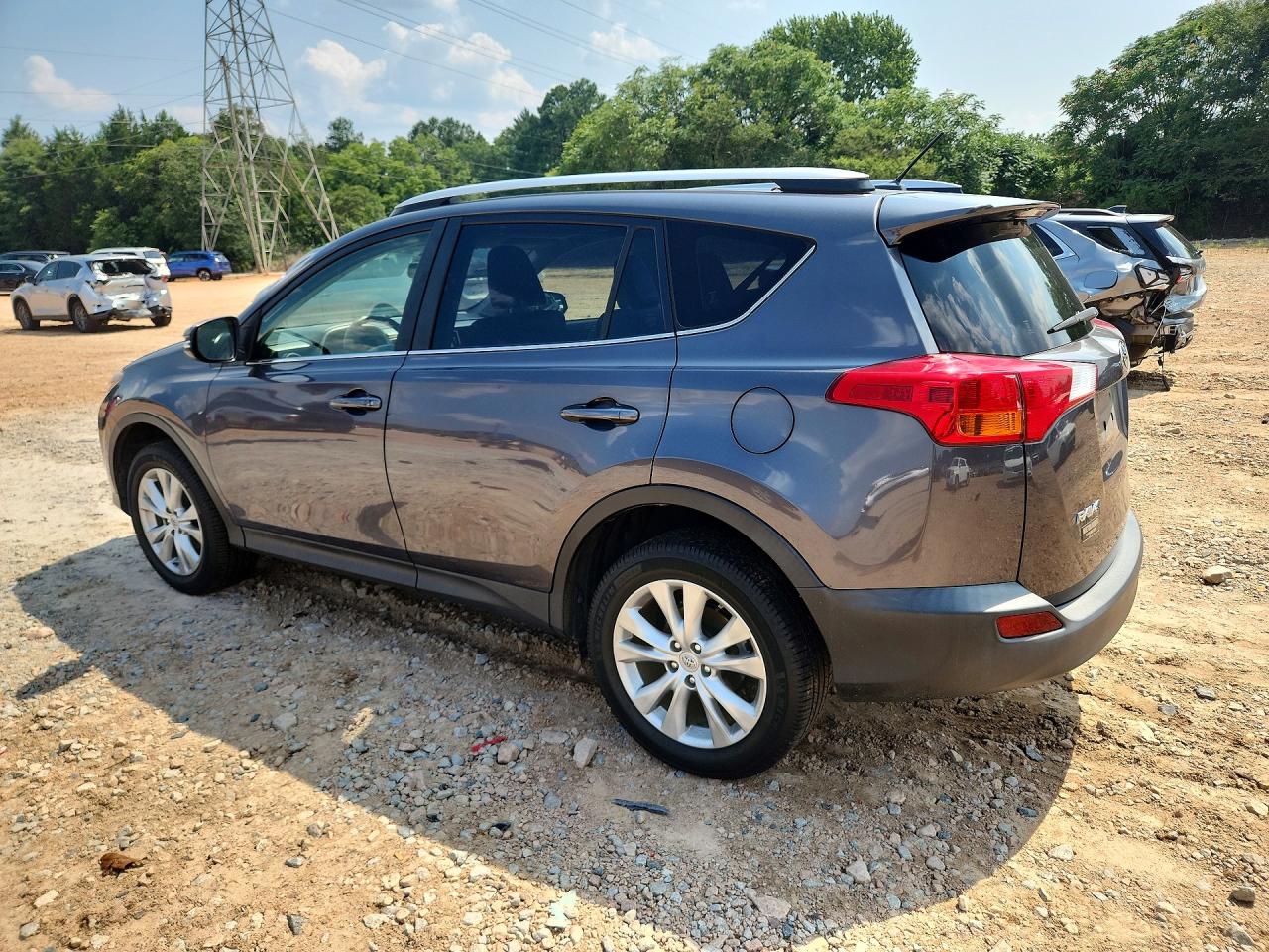2015 Toyota Rav4 Limited Silver vin: JTMYFREV9FJ041577
