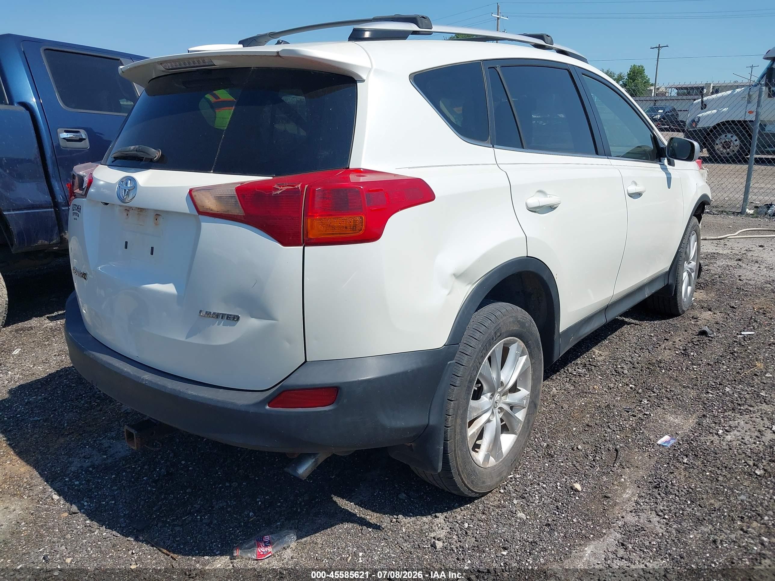 2013 Toyota Rav4 Limited White vin: JTMYFREVXDD003075