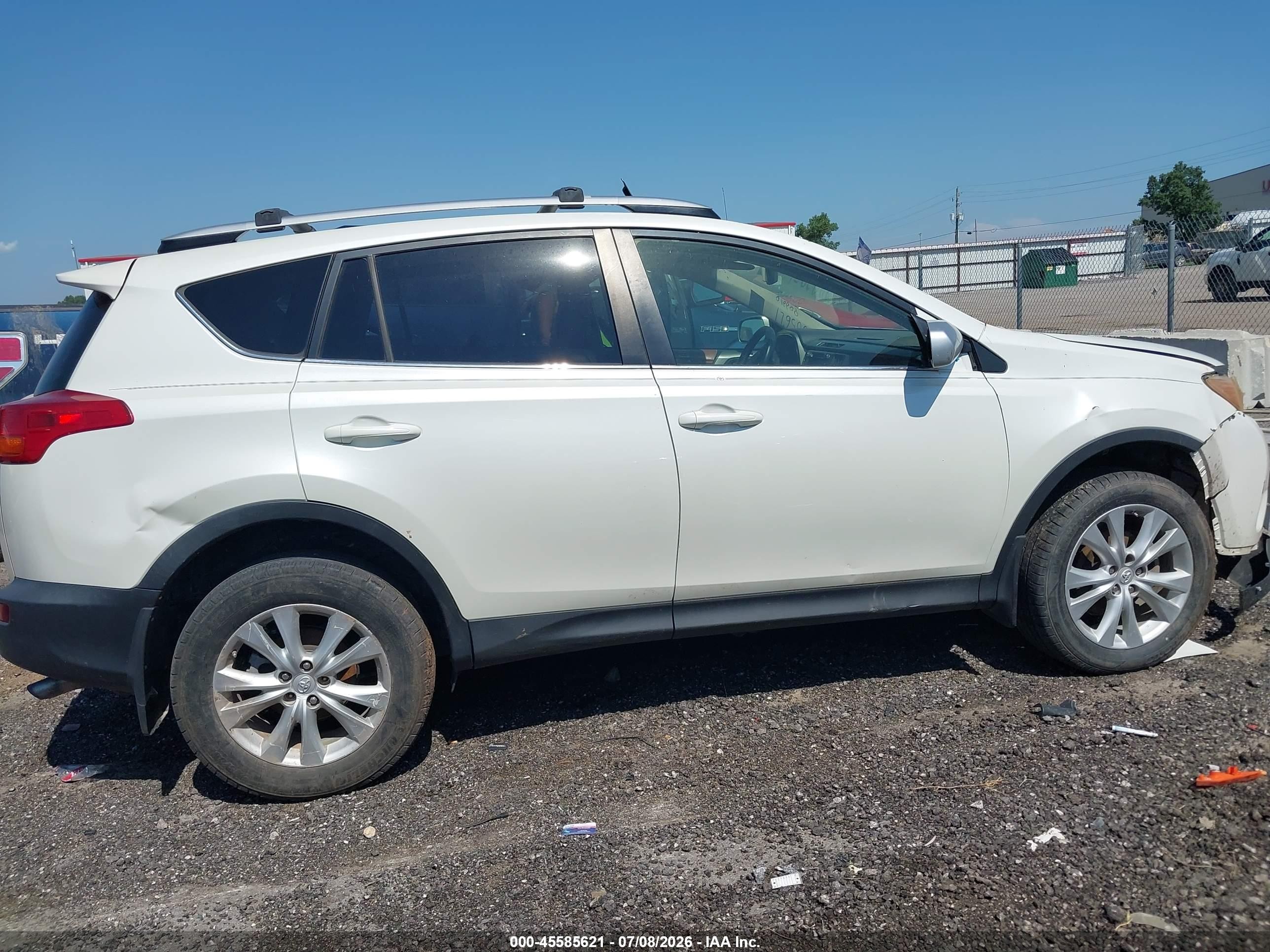 2013 Toyota Rav4 Limited White vin: JTMYFREVXDD003075