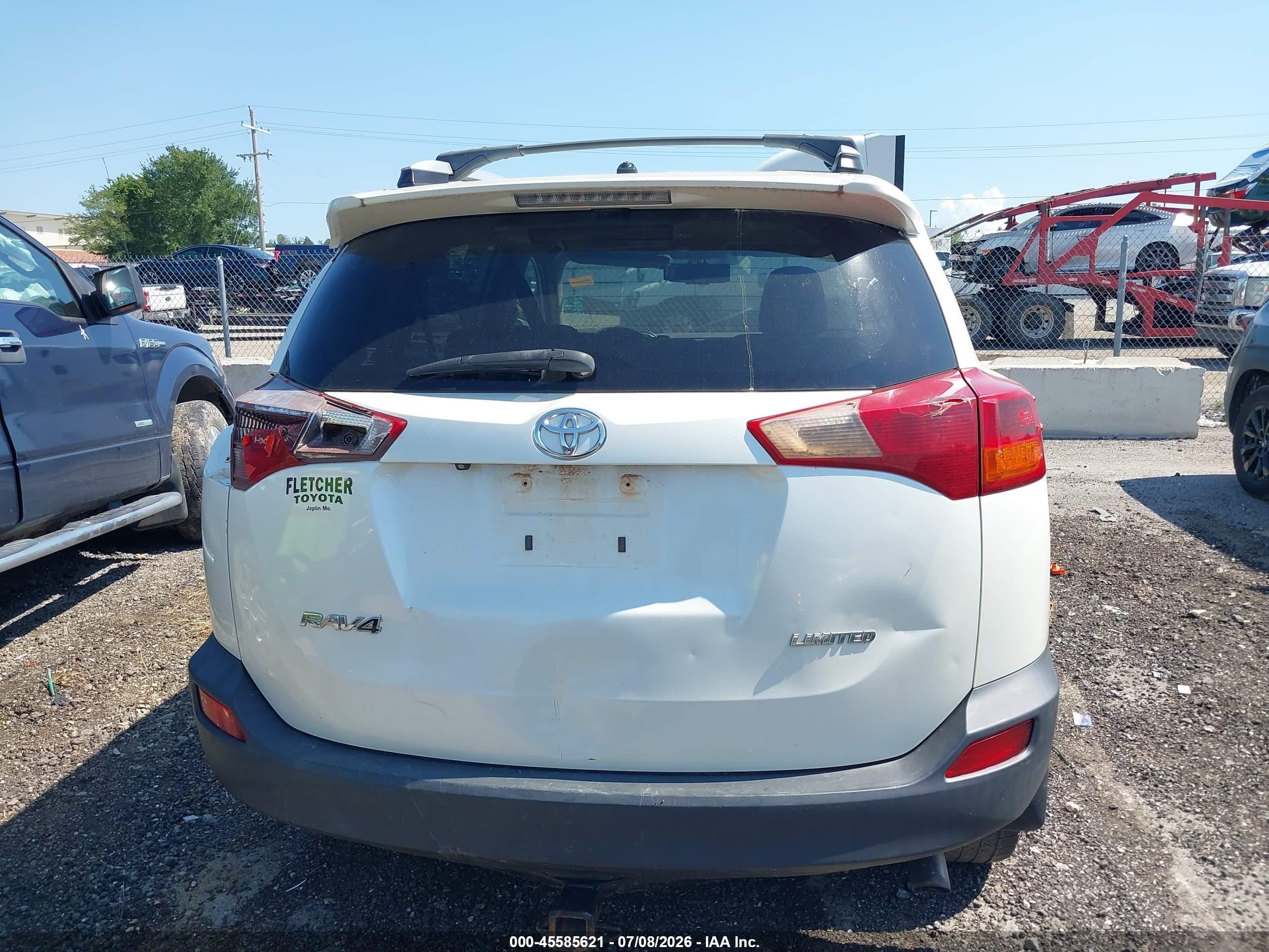 2013 Toyota Rav4 Limited White vin: JTMYFREVXDD003075