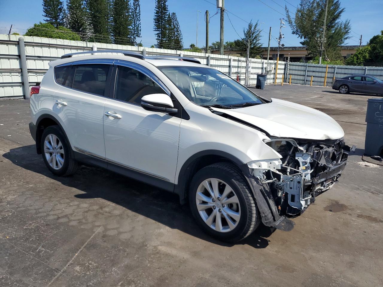 2013 Toyota Rav4 Limited White vin: JTMYFREVXDD006168