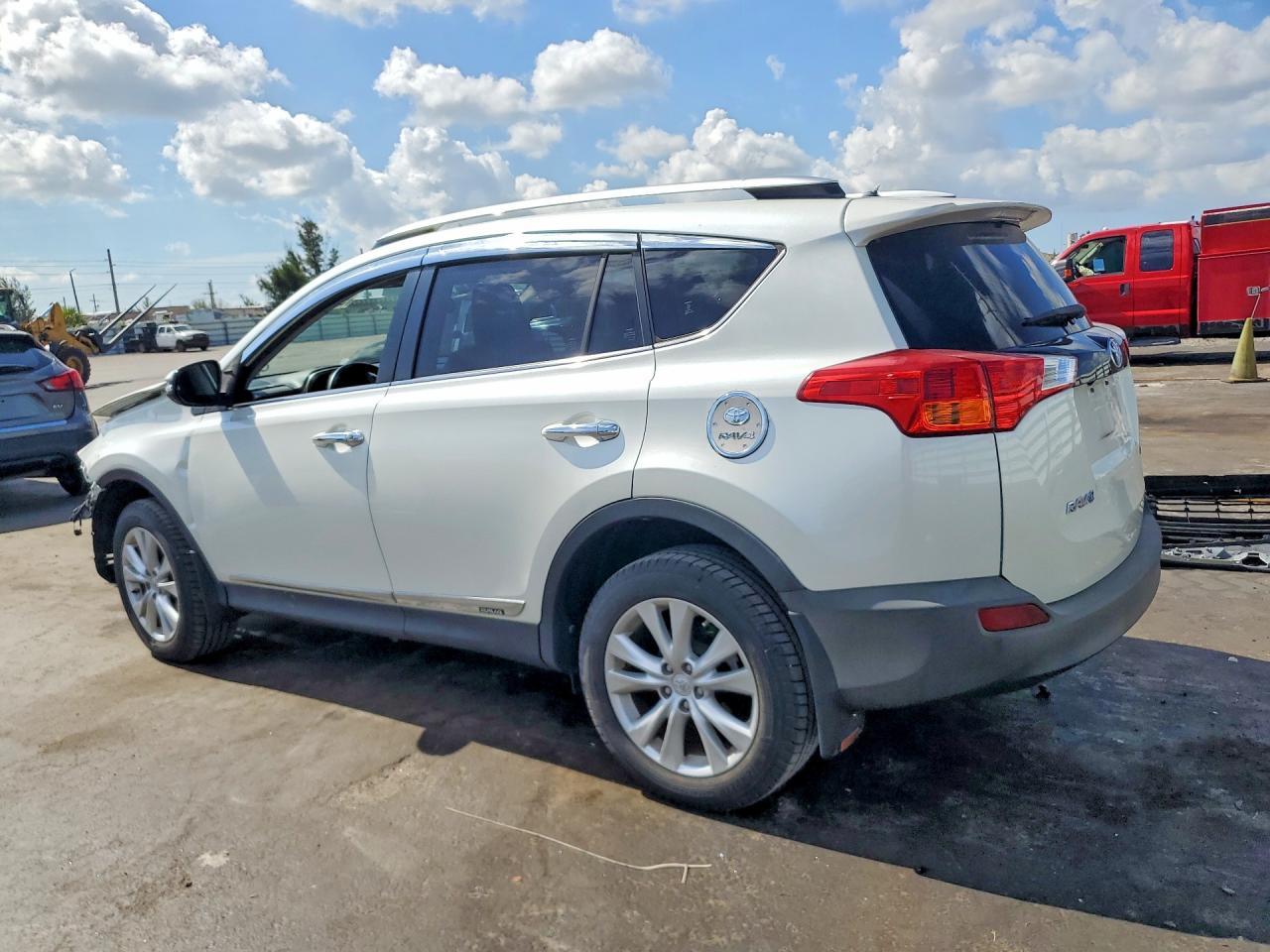 2013 Toyota Rav4 Limited White vin: JTMYFREVXDD006168