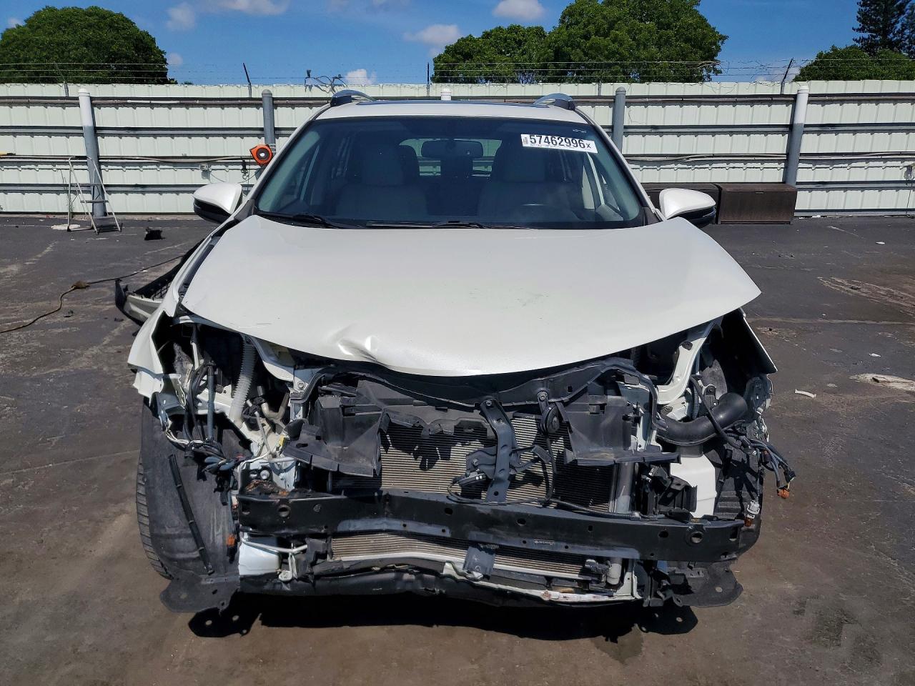 2013 Toyota Rav4 Limited White vin: JTMYFREVXDD006168