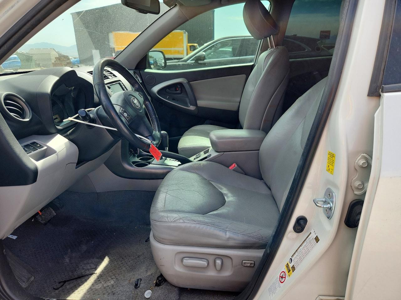 2010 Toyota Rav4 Limited White vin: JTMYK4DV1AD004398