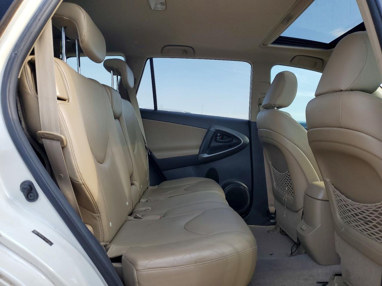 2010 Toyota Rav4 Limited Белый vin: JTMYK4DV1AD004627