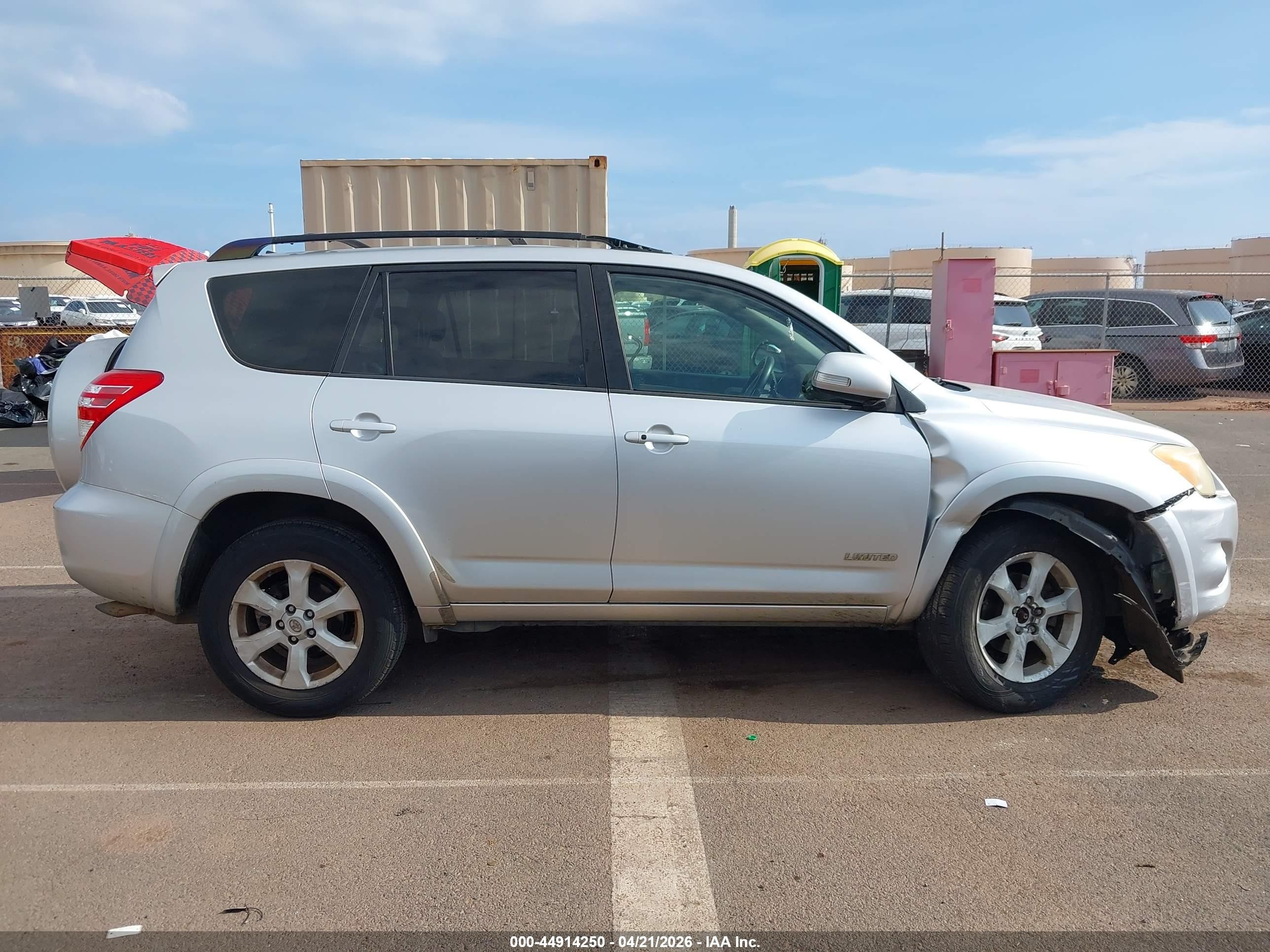 2011 Toyota Rav4 Limited V6 Silver vin: JTMYK4DV6B5027378