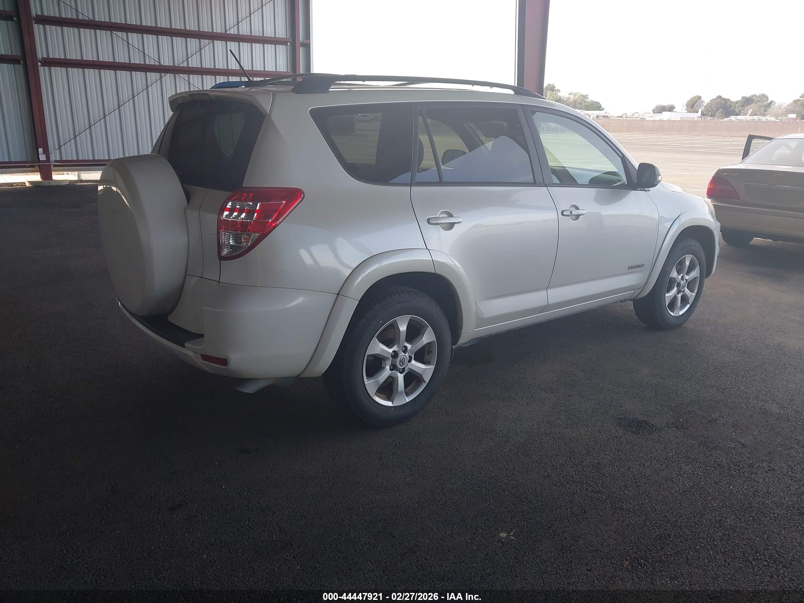 2010 Toyota Rav4 Limited V6 White vin: JTMYK4DVXA5026765