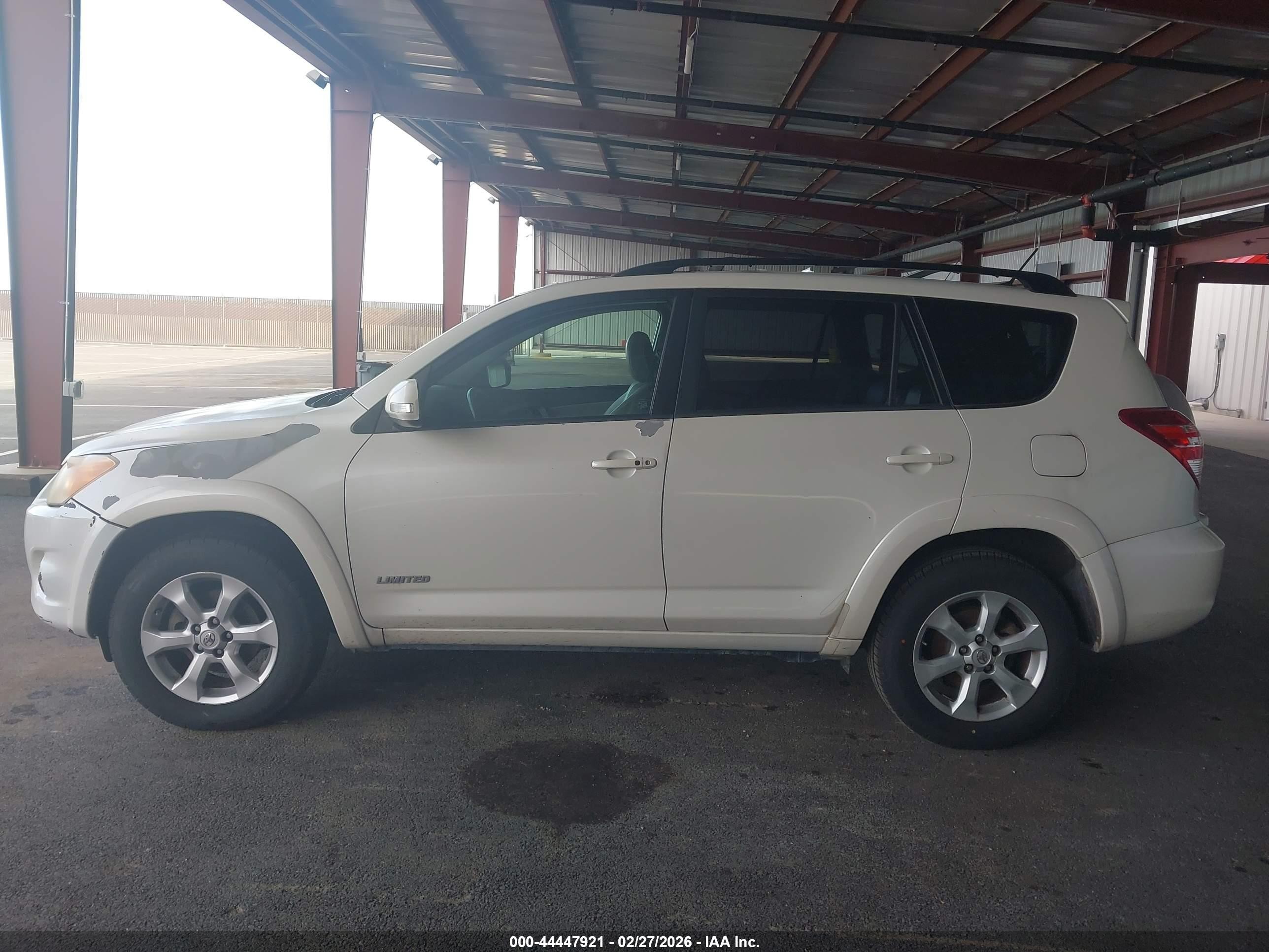 2010 Toyota Rav4 Limited V6 White vin: JTMYK4DVXA5026765