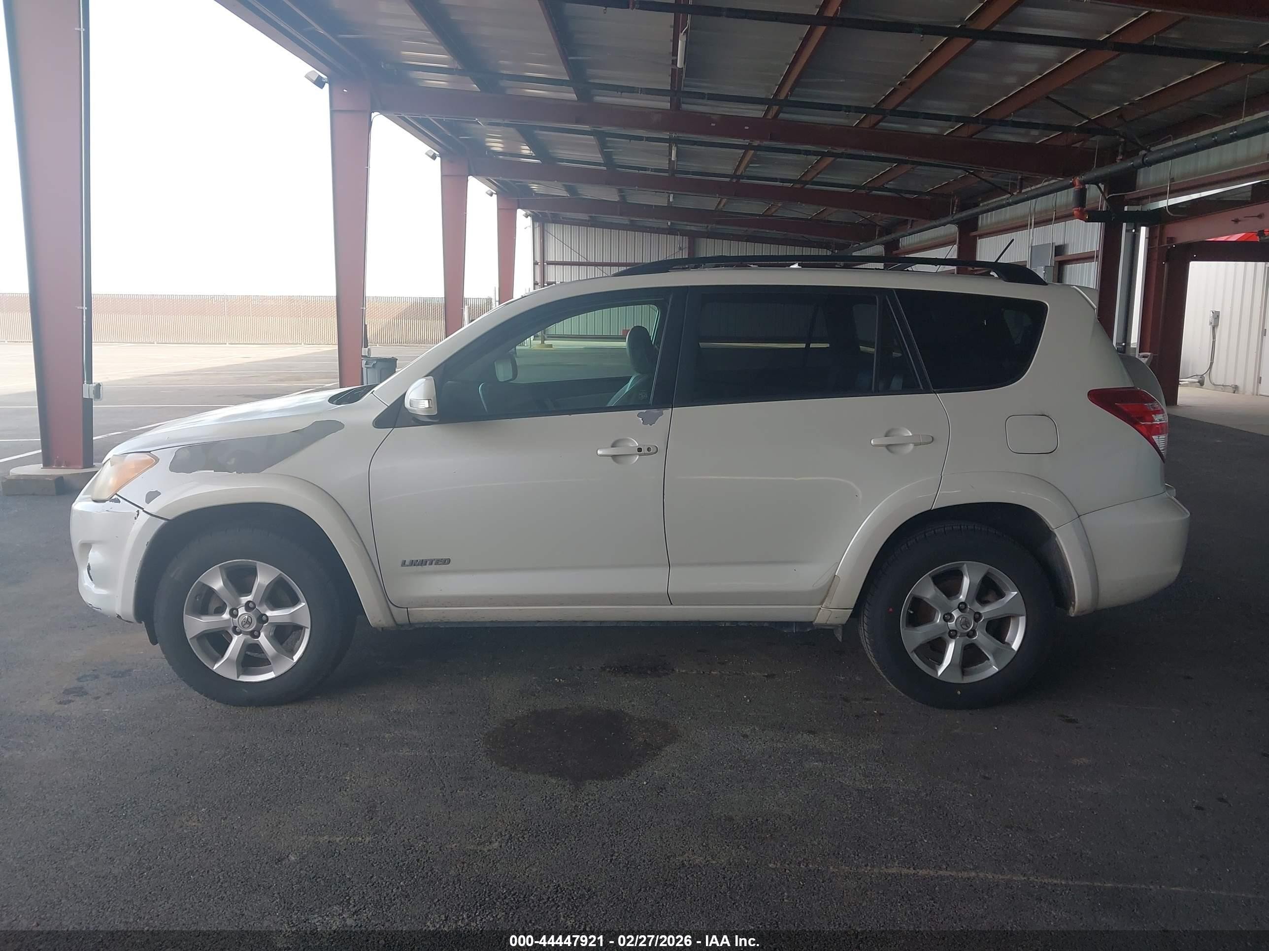 2010 Toyota Rav4 Limited V6 White vin: JTMYK4DVXA5026765