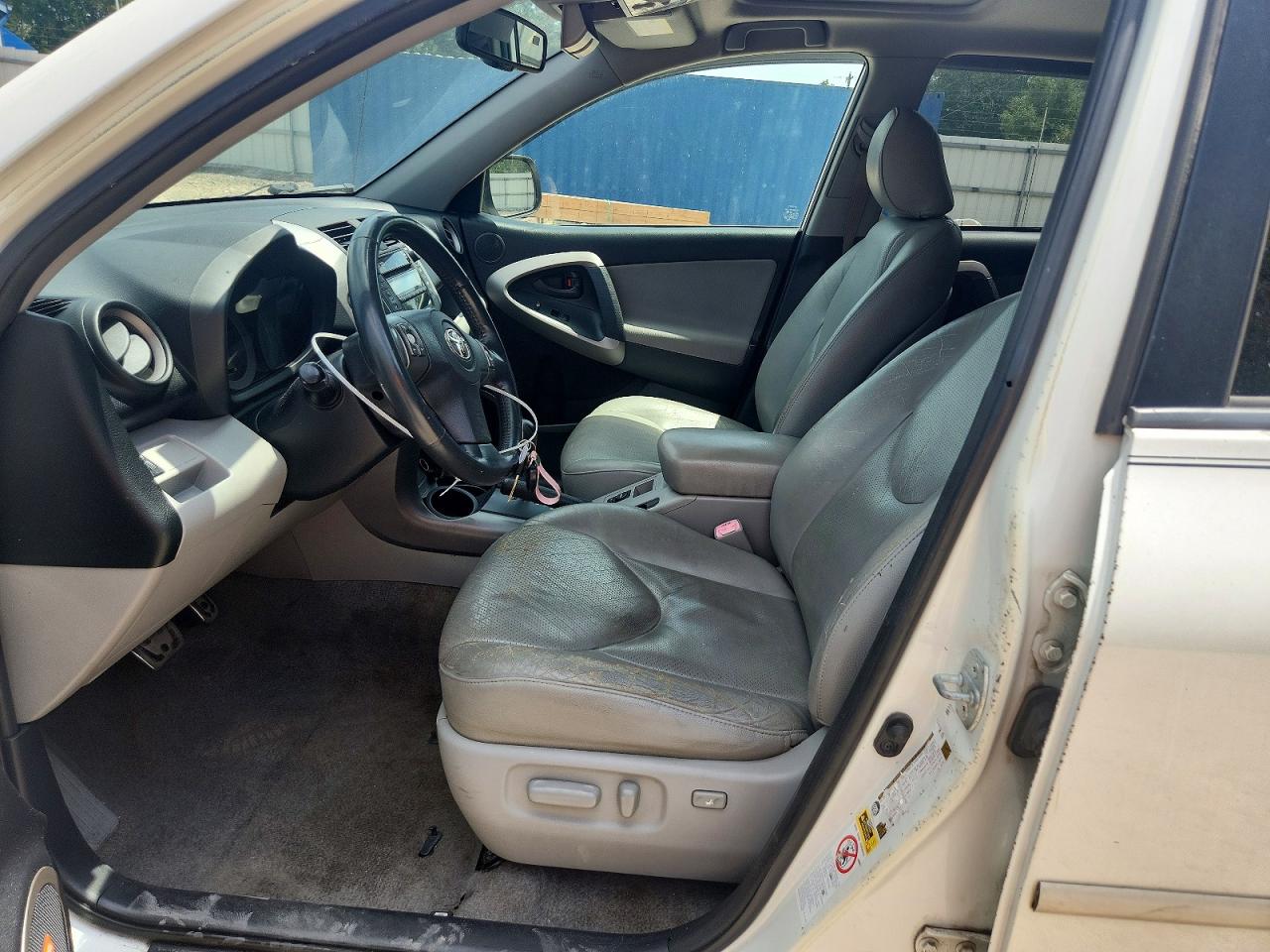 2007 Toyota Rav4 Limited White vin: JTMZD31V075076113