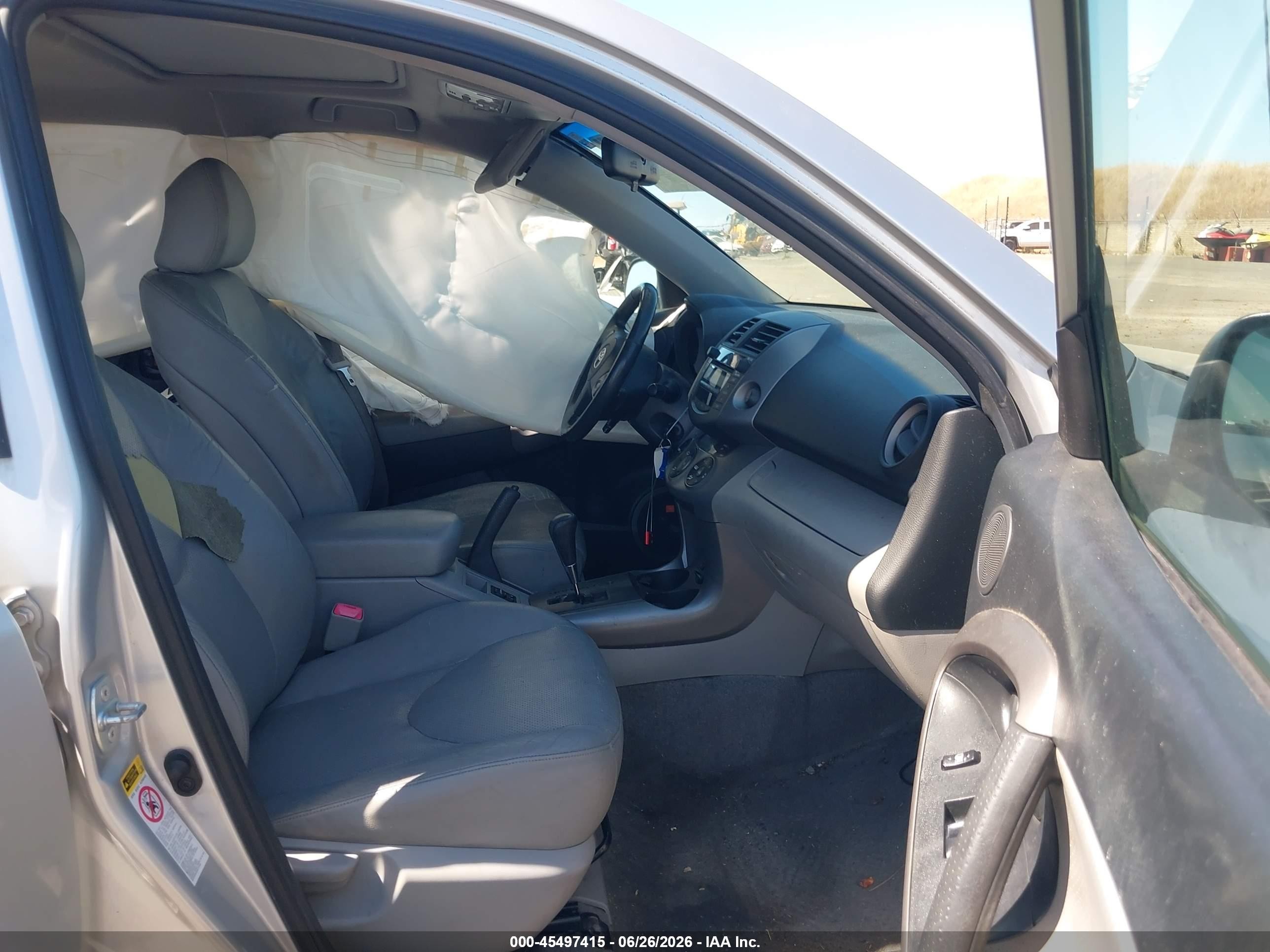 2007 Toyota Rav4 Limited Silver vin: JTMZD31V076020974