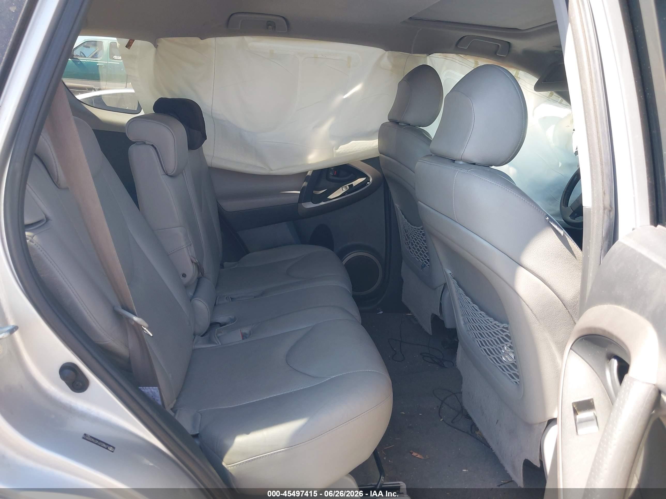 2007 Toyota Rav4 Limited Silver vin: JTMZD31V076020974