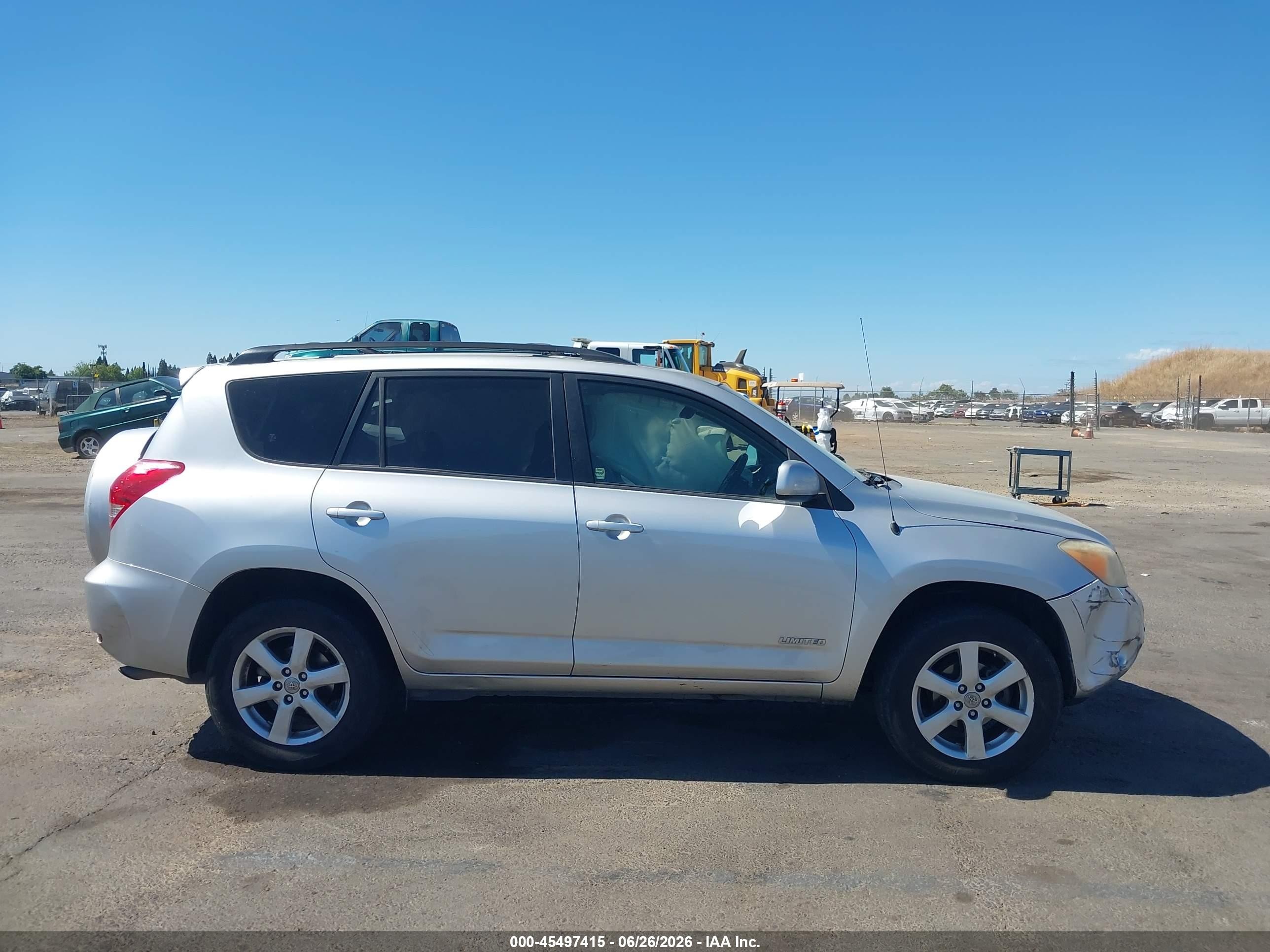 2007 Toyota Rav4 Limited Silver vin: JTMZD31V076020974