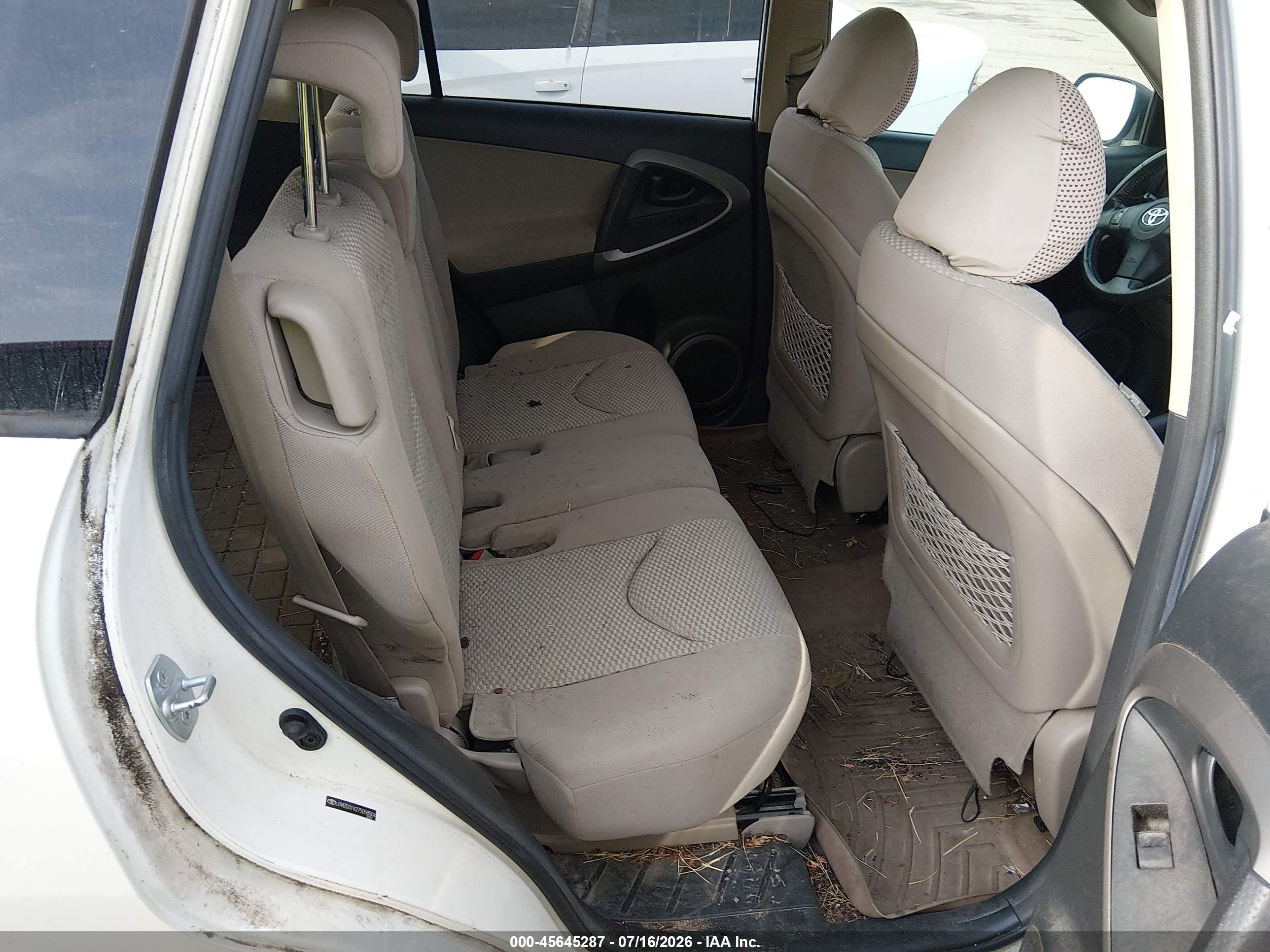 2007 Toyota Rav4 Limited White vin: JTMZD31V275058504