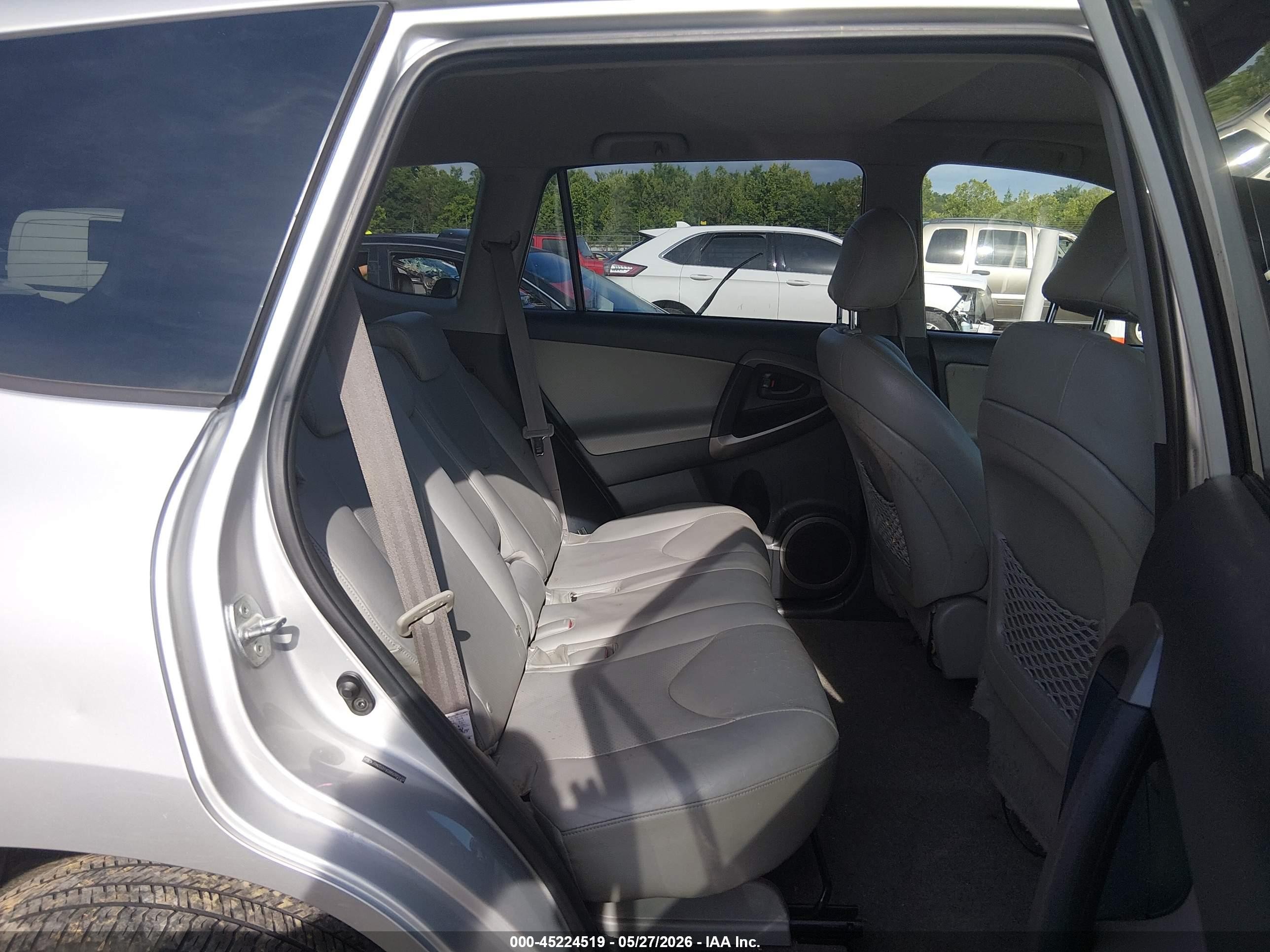 2008 Toyota Rav4 Limited Silver vin: JTMZD31V285092122