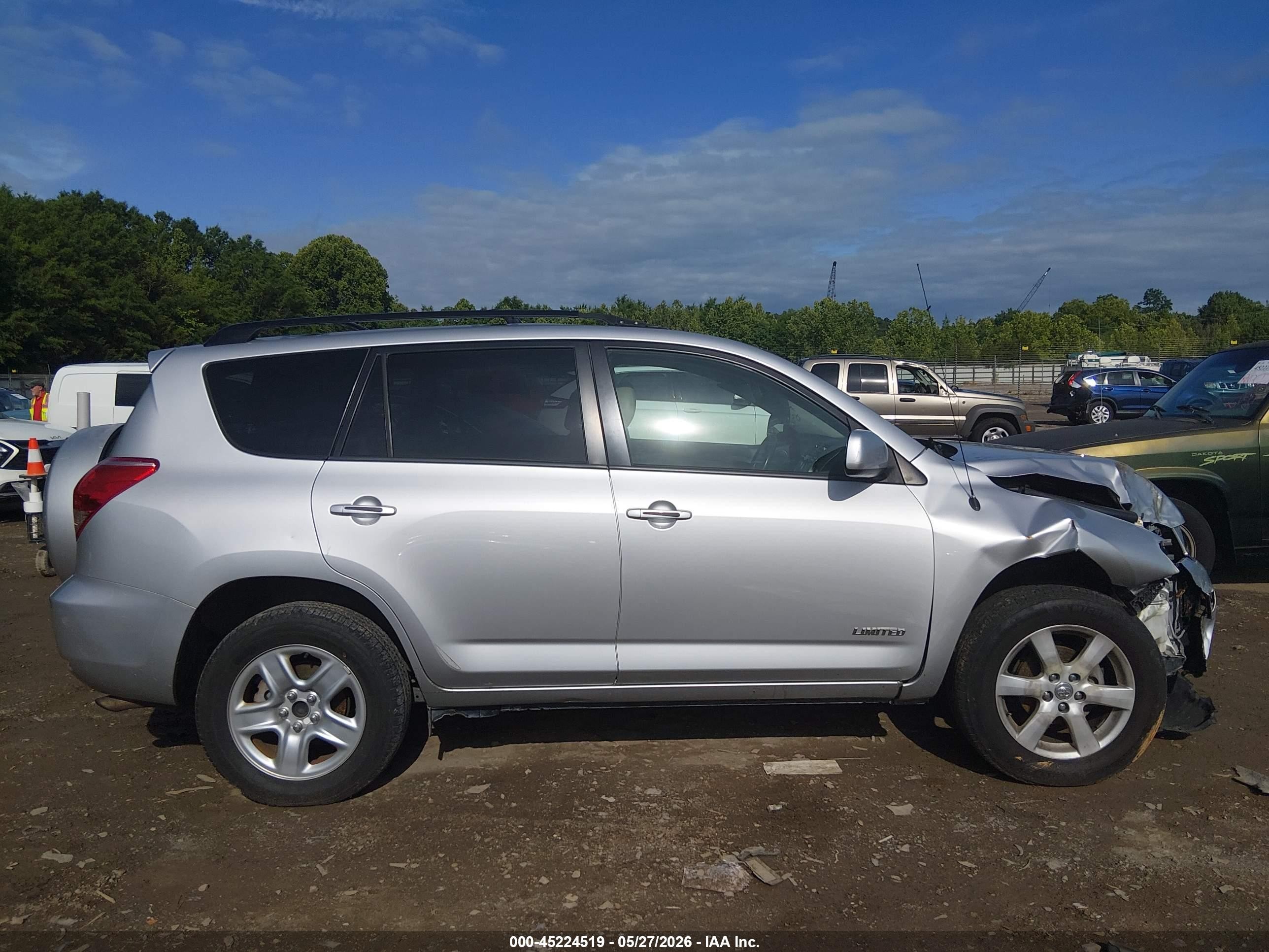 2008 Toyota Rav4 Limited Silver vin: JTMZD31V285092122