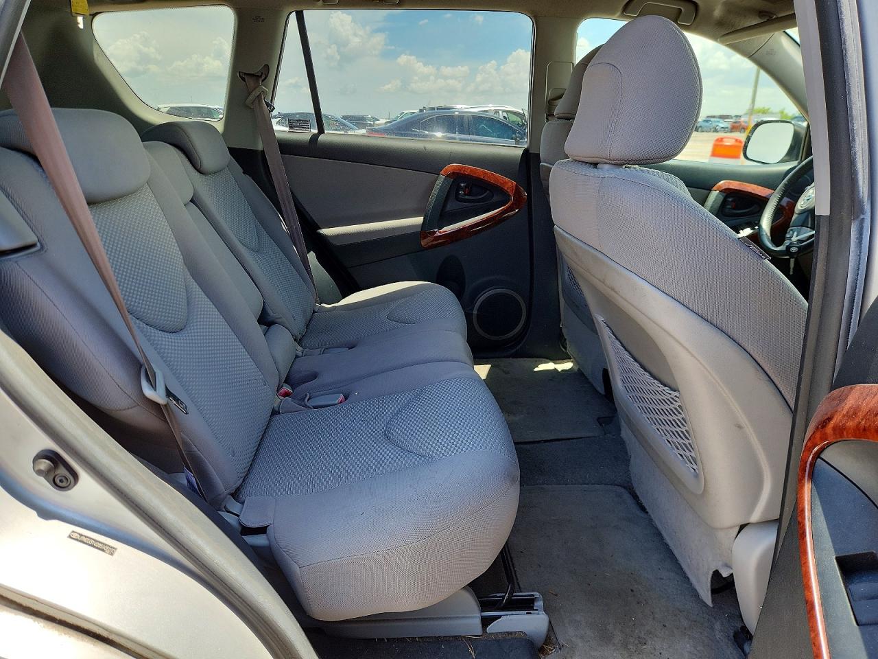 2008 Toyota Rav4 Серебряный vin: JTMZD31V285105273