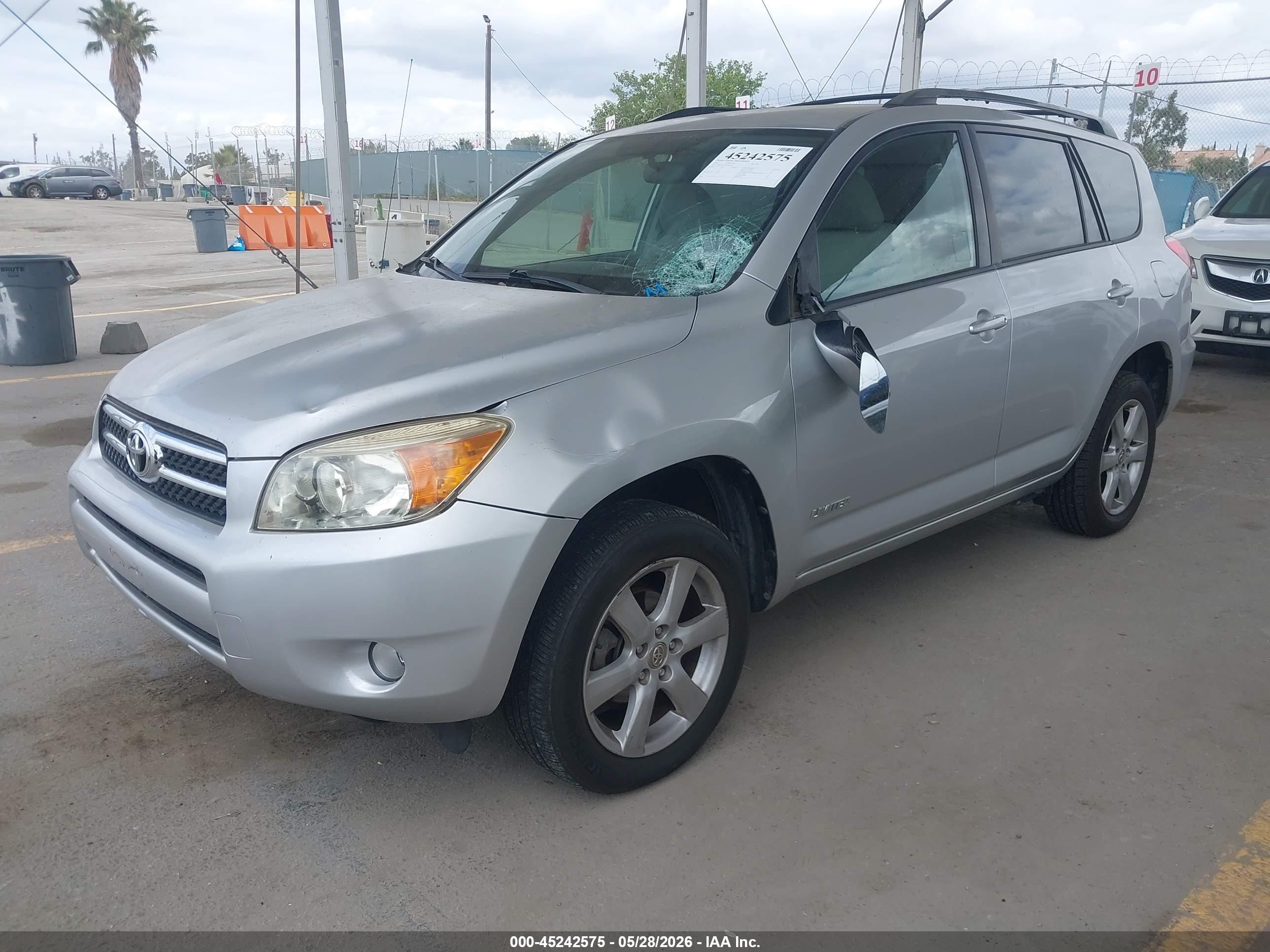 2007 Toyota Rav4 Limited Silver vin: JTMZD31V375046071