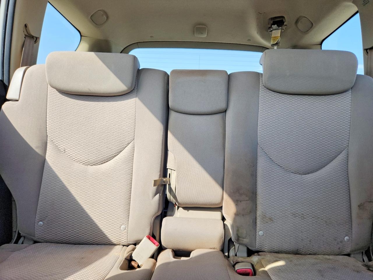 2008 Toyota Rav4 Limited White vin: JTMZD31V385104262