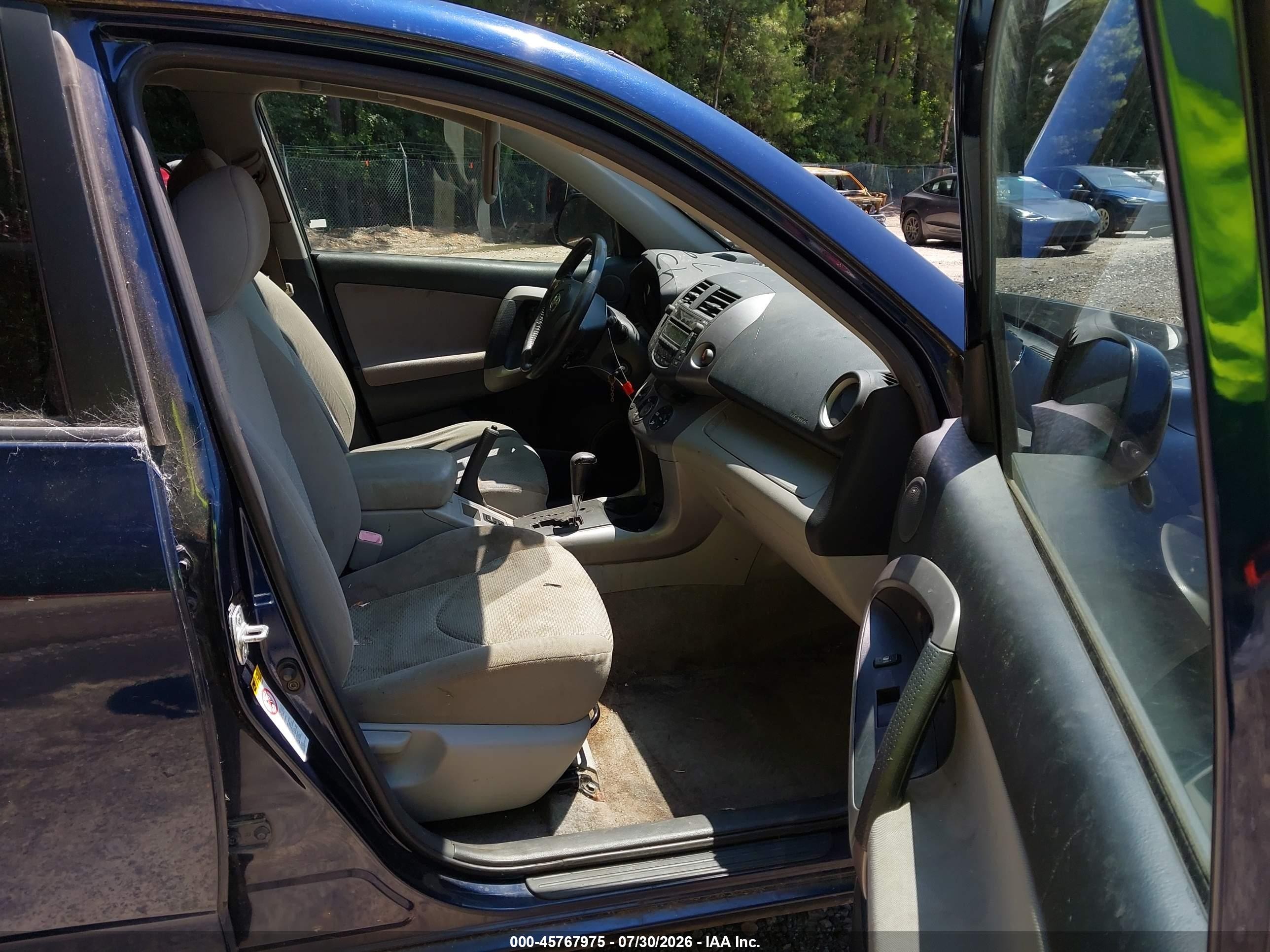 2006 Toyota Rav4 Limited Blue vin: JTMZD31V465020058