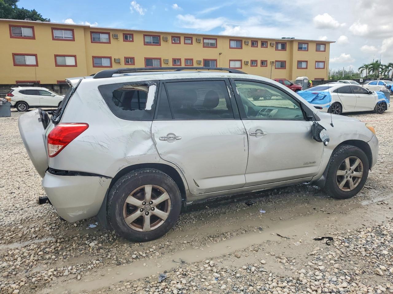 2007 Toyota Rav4 Limited Silver vin: JTMZD31V575058688
