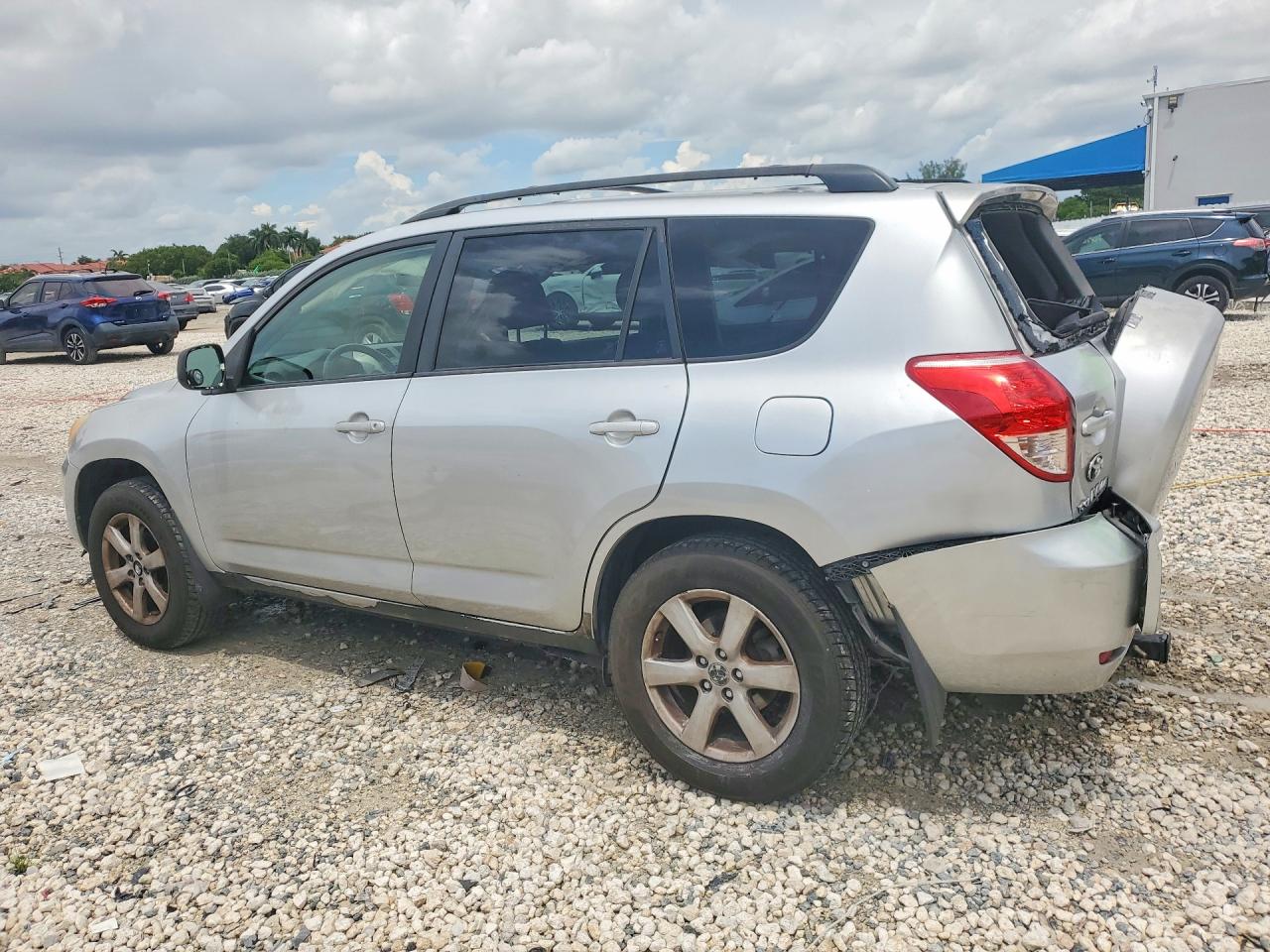 2007 Toyota Rav4 Limited Silver vin: JTMZD31V575058688