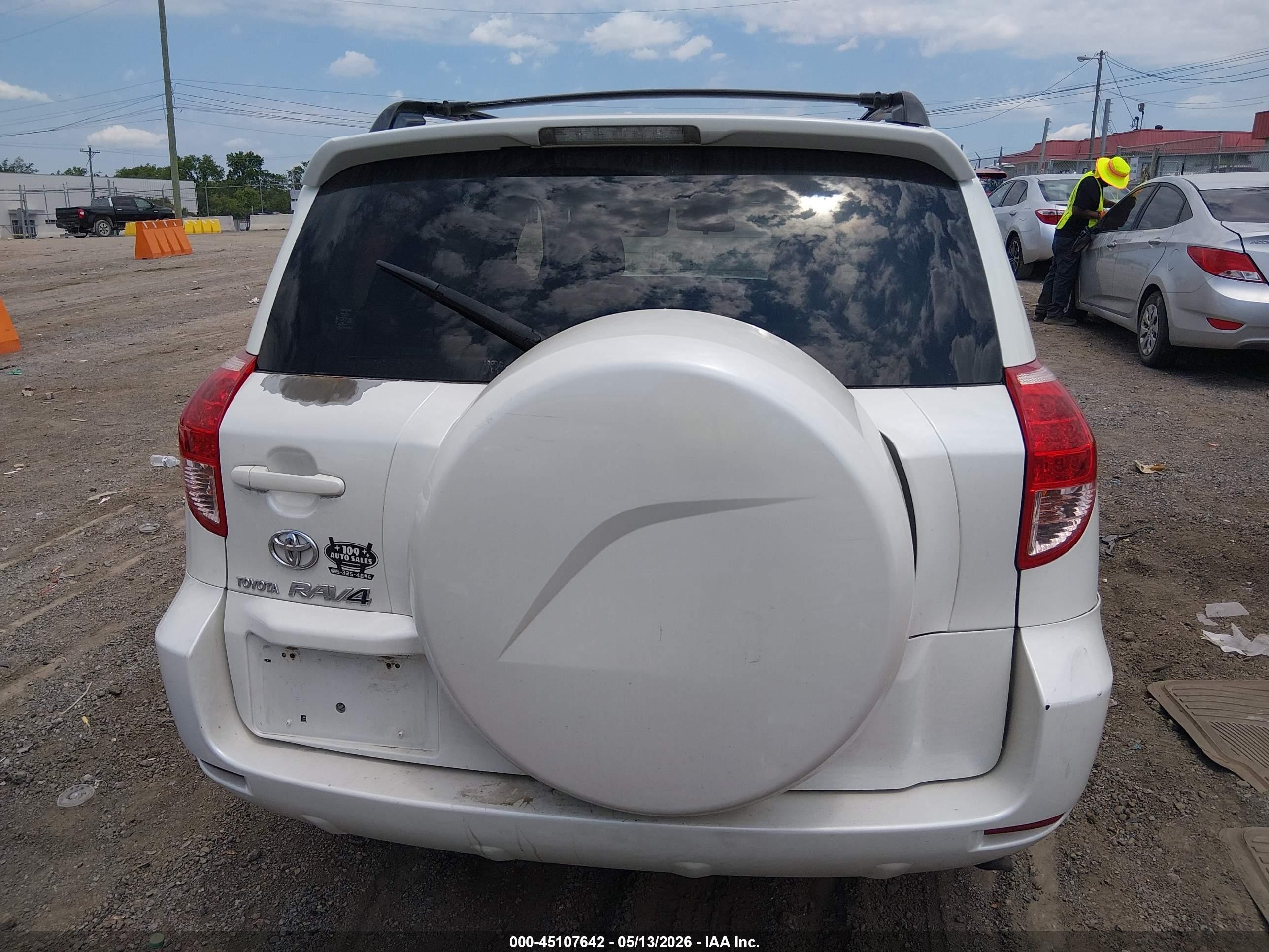 2008 Toyota Rav4 Limited White vin: JTMZD31V685104305