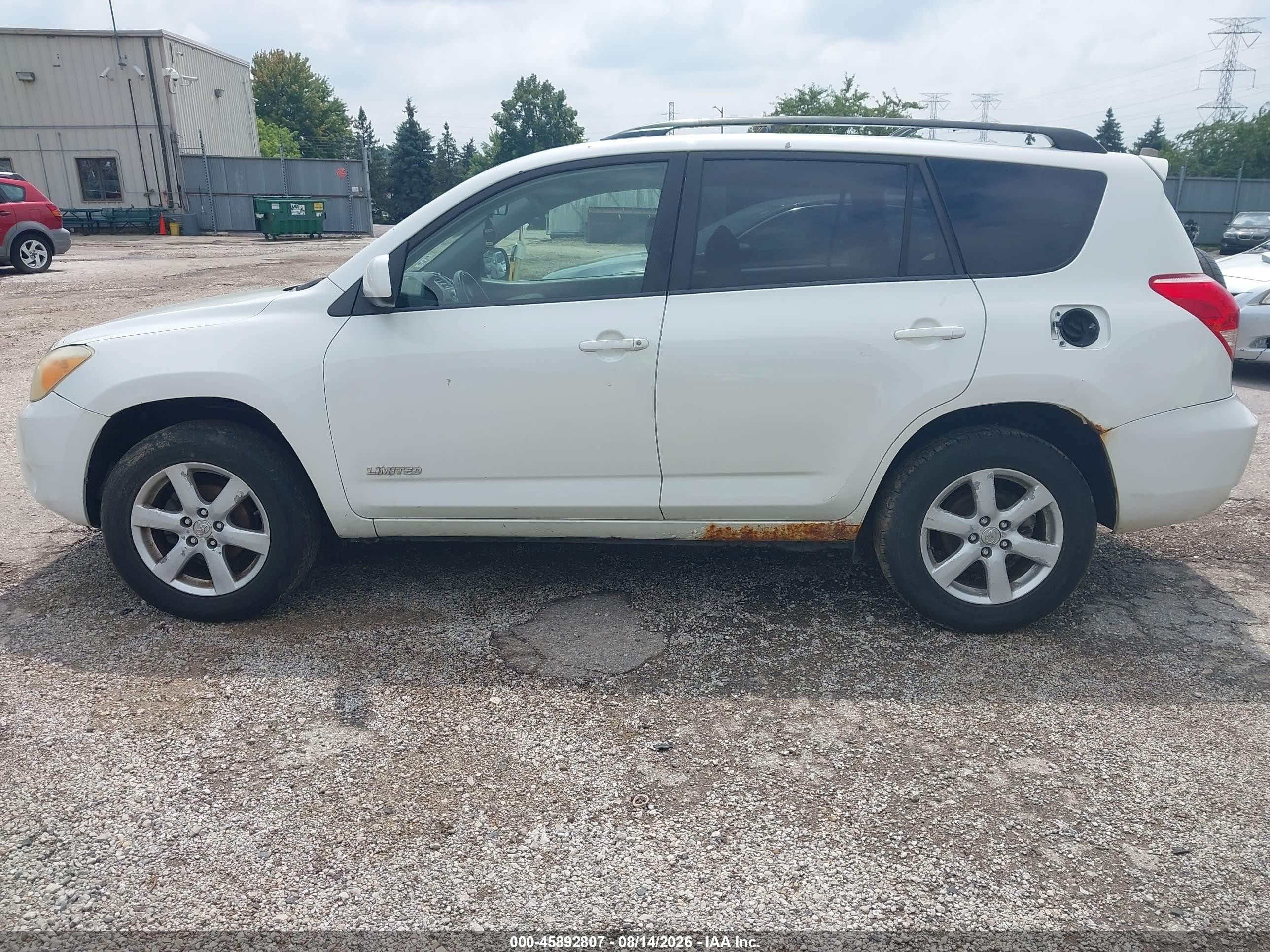 2007 Toyota Rav4 Limited White vin: JTMZD31V775050768
