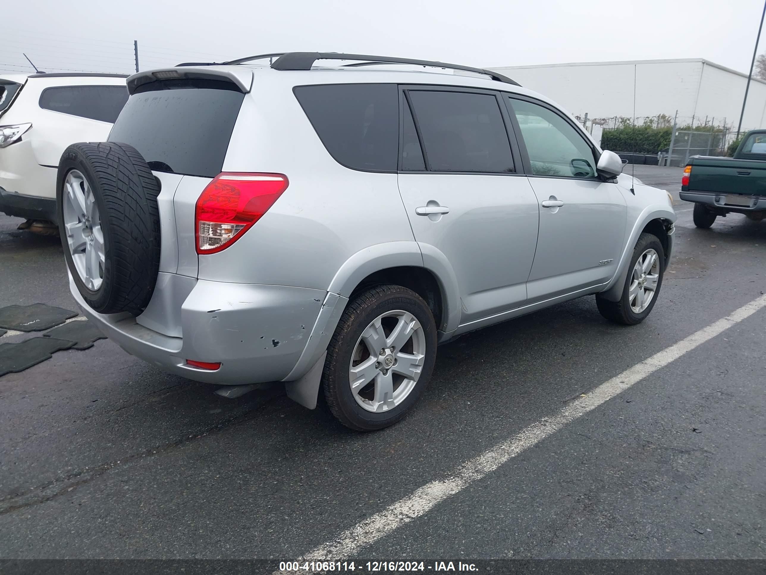 2008 Toyota Rav4 Sport Silver vin: JTMZD32V086071083