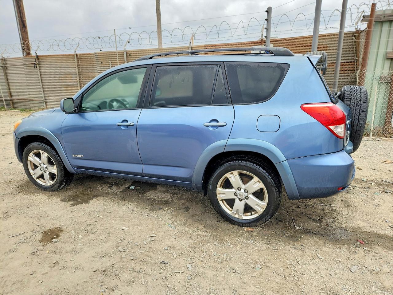 2006 Toyota Rav4 Sport Blue vin: JTMZD32V165018573