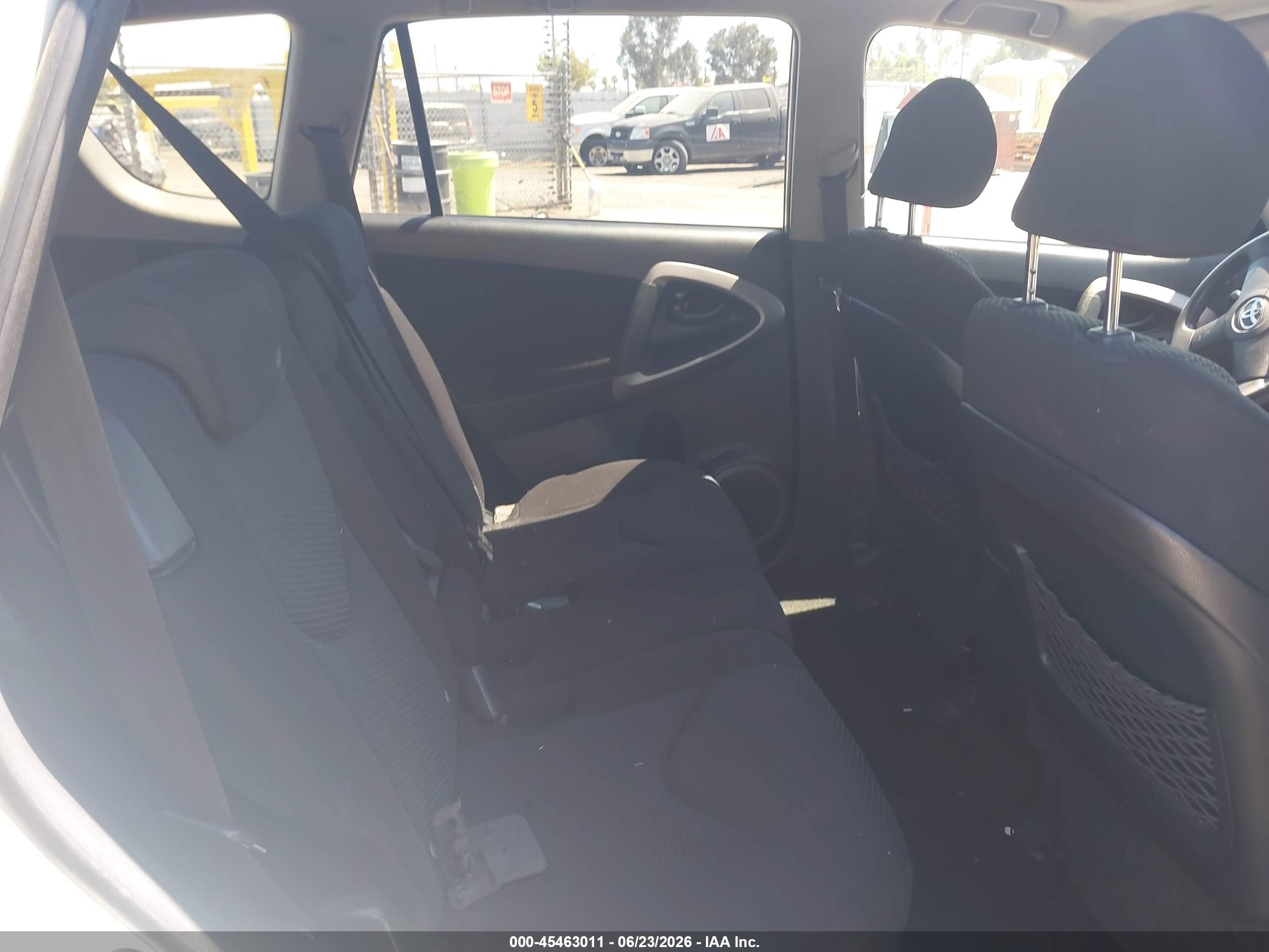 2008 Toyota Rav4 Sport White vin: JTMZD32V585094199