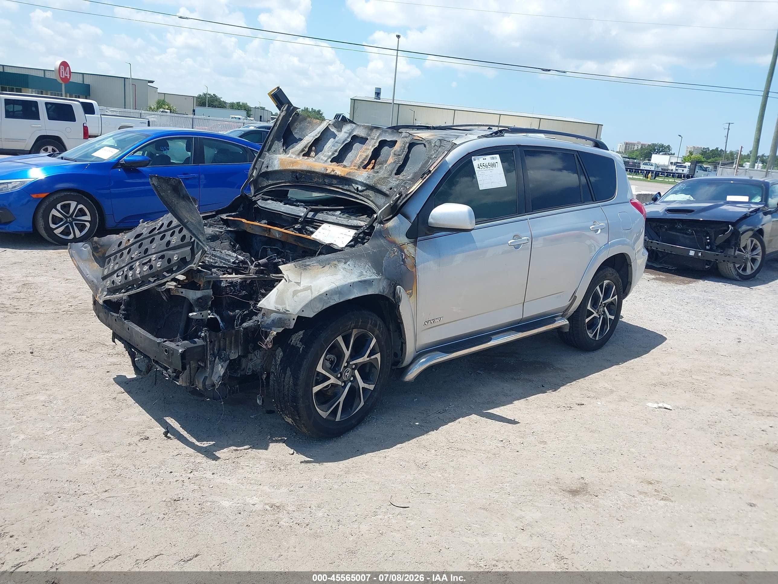 2008 Toyota Rav4 Sport Silver vin: JTMZD32V885109083