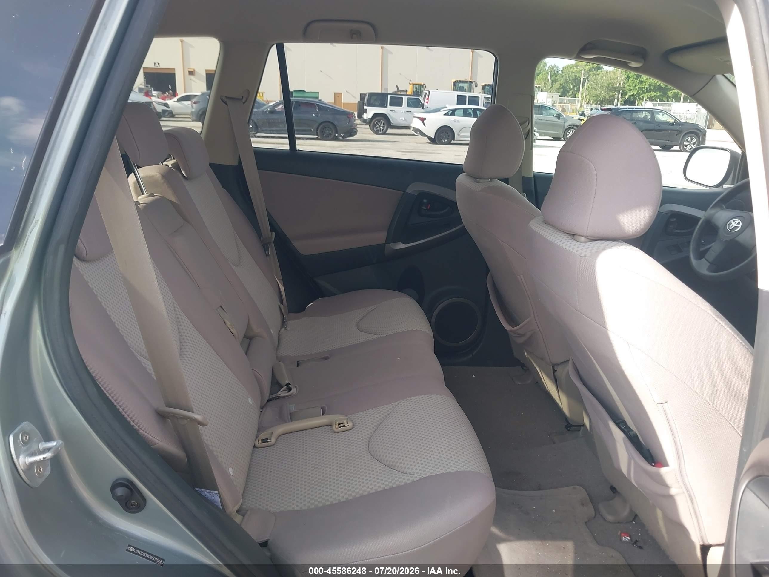2006 Toyota Rav4   Gray vin: JTMZD33V065010687