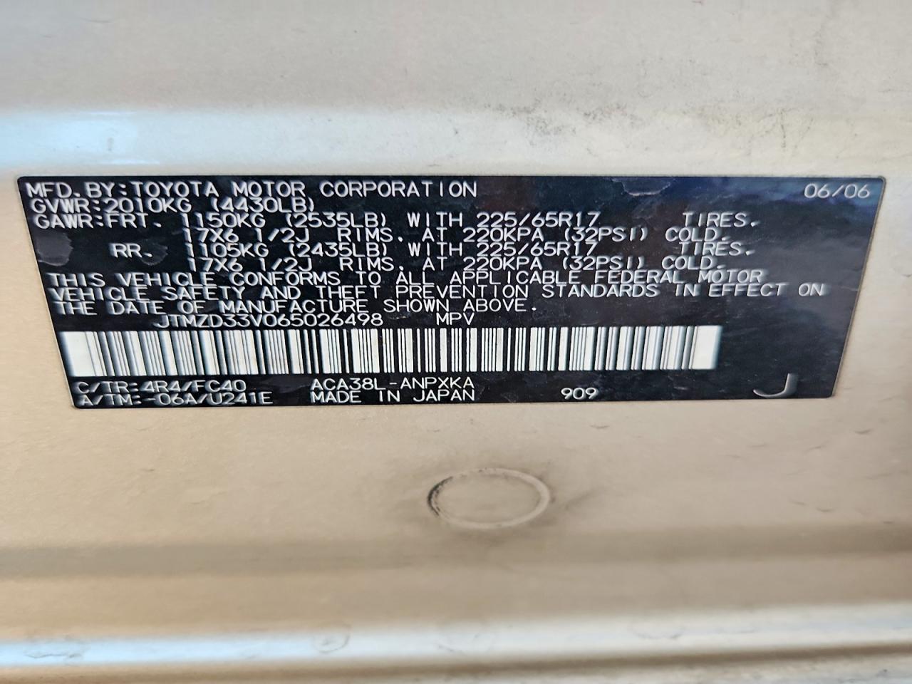 2006 Toyota Rav4 Base Gold vin: JTMZD33V065026498