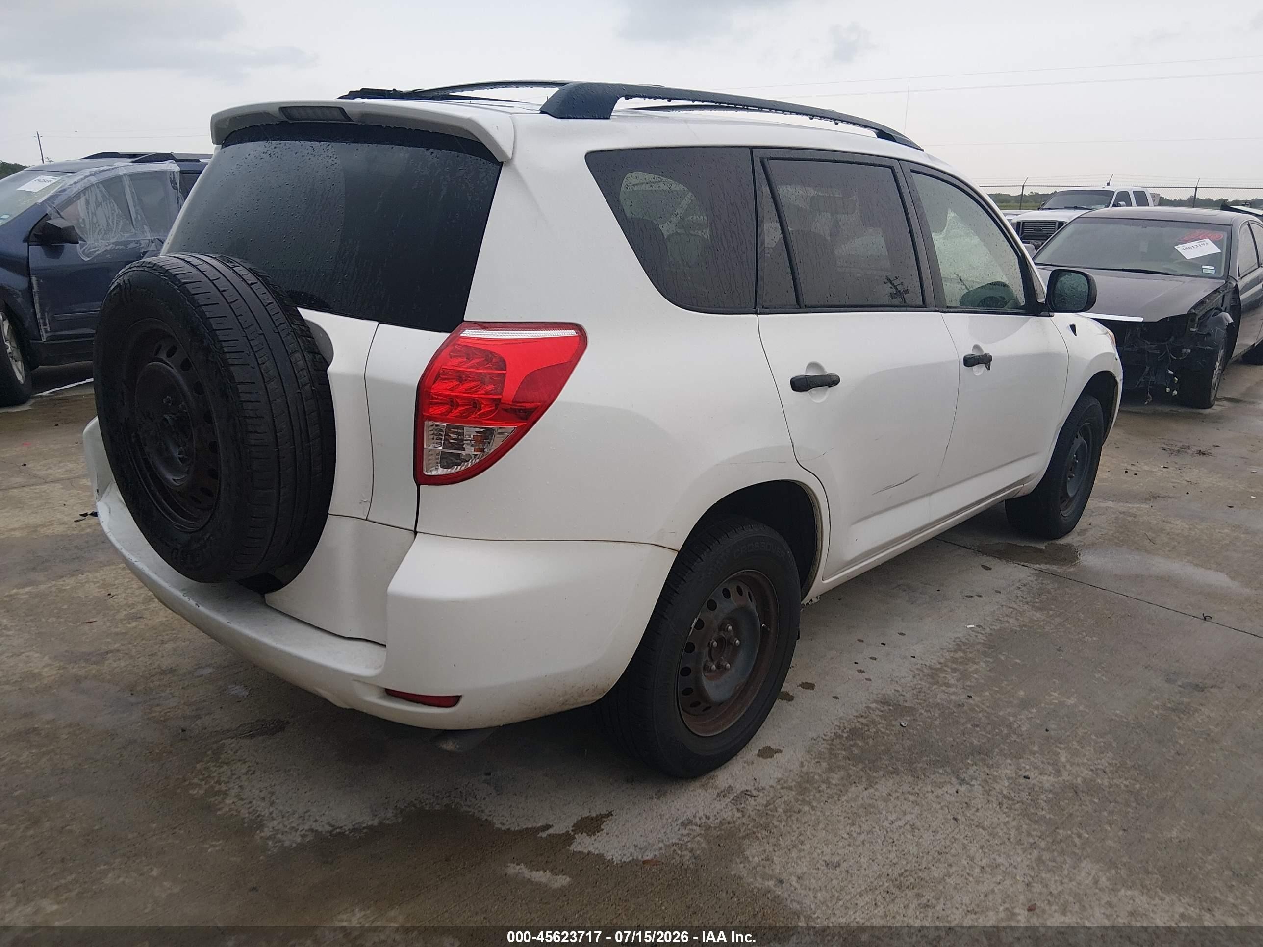 2006 Toyota Rav4   White vin: JTMZD33V066004706