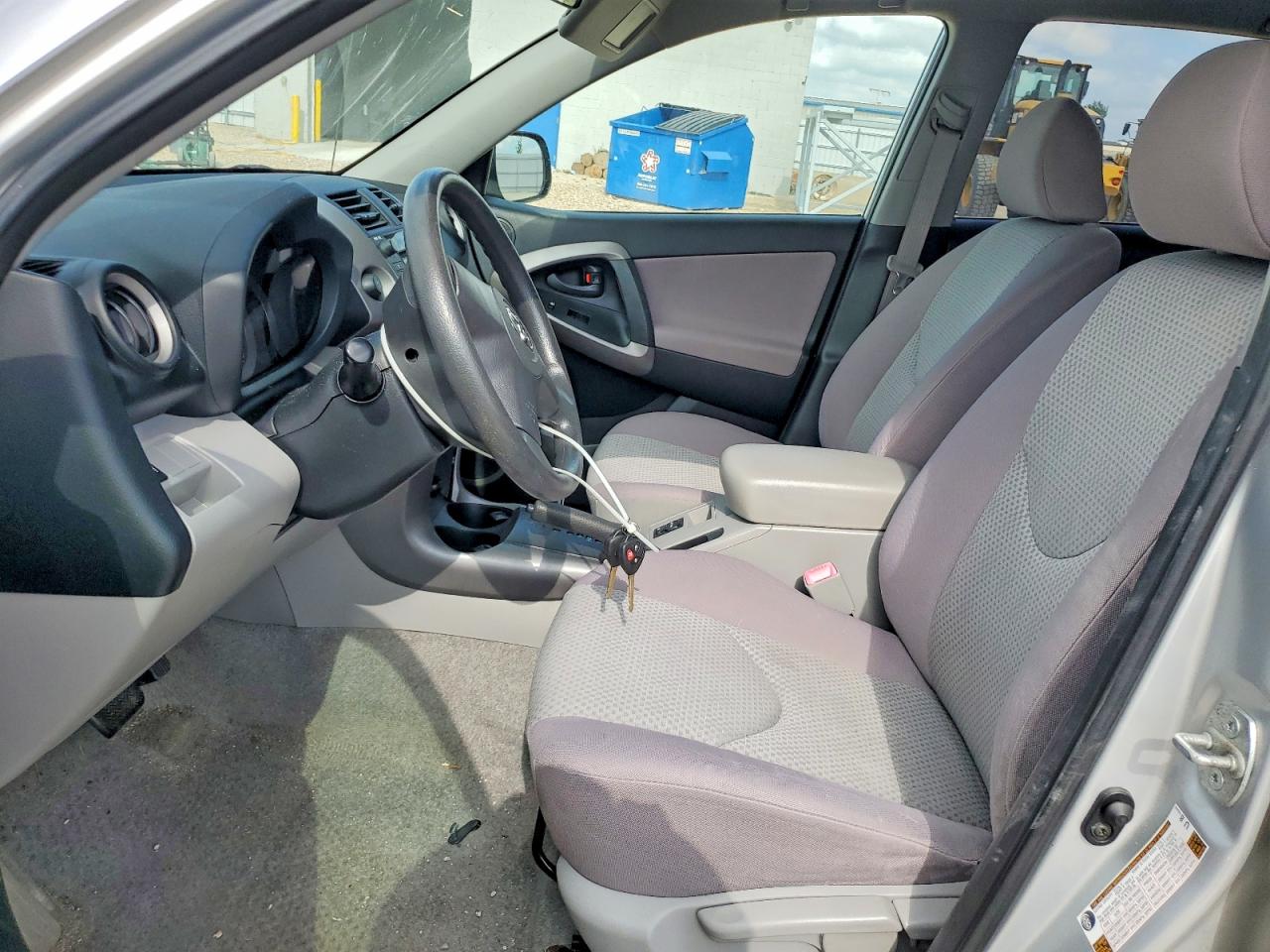 2006 Toyota Rav4 Base Silver vin: JTMZD33V066020002
