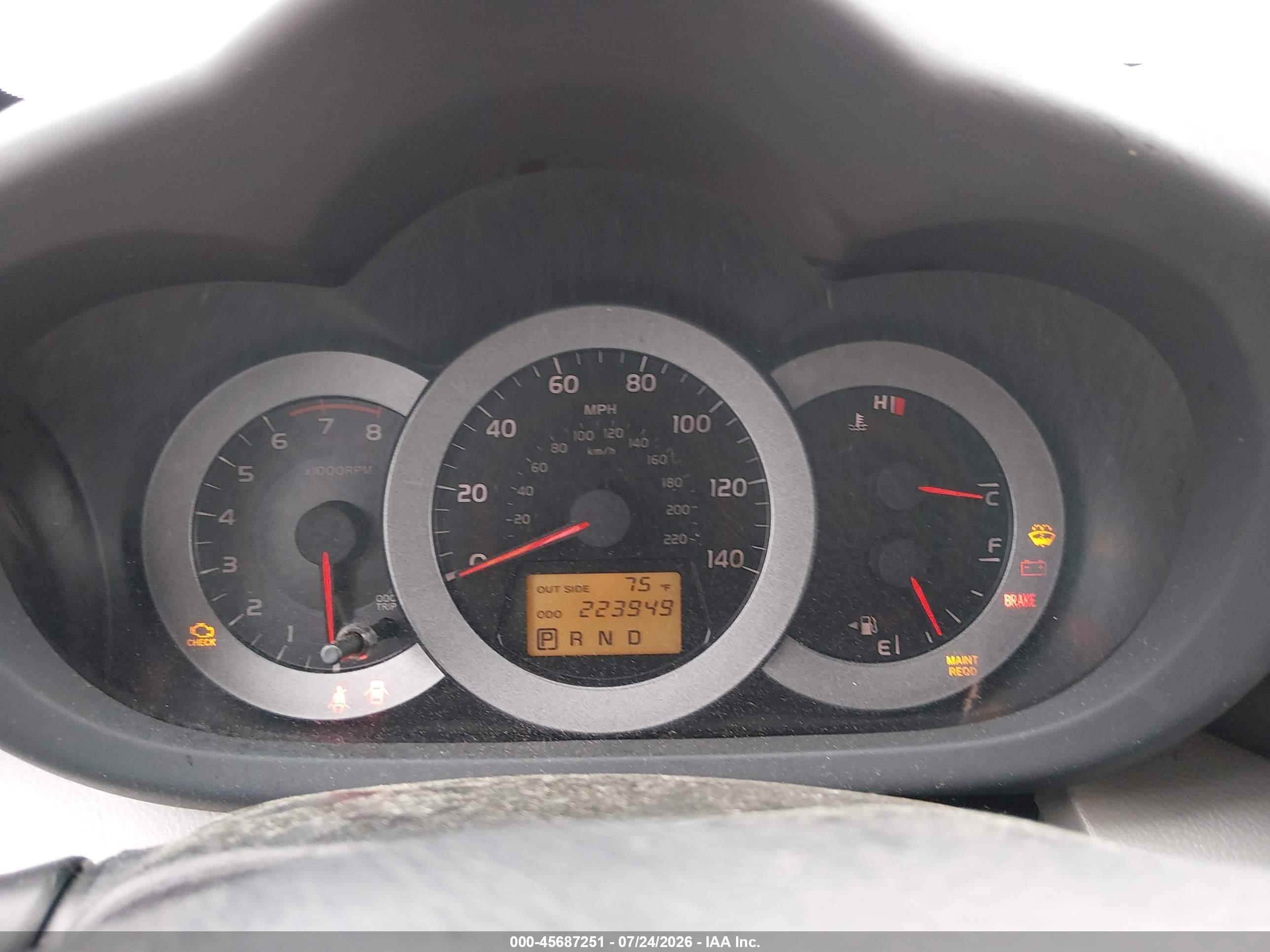 2007 Toyota Rav4   Red vin: JTMZD33V075047367