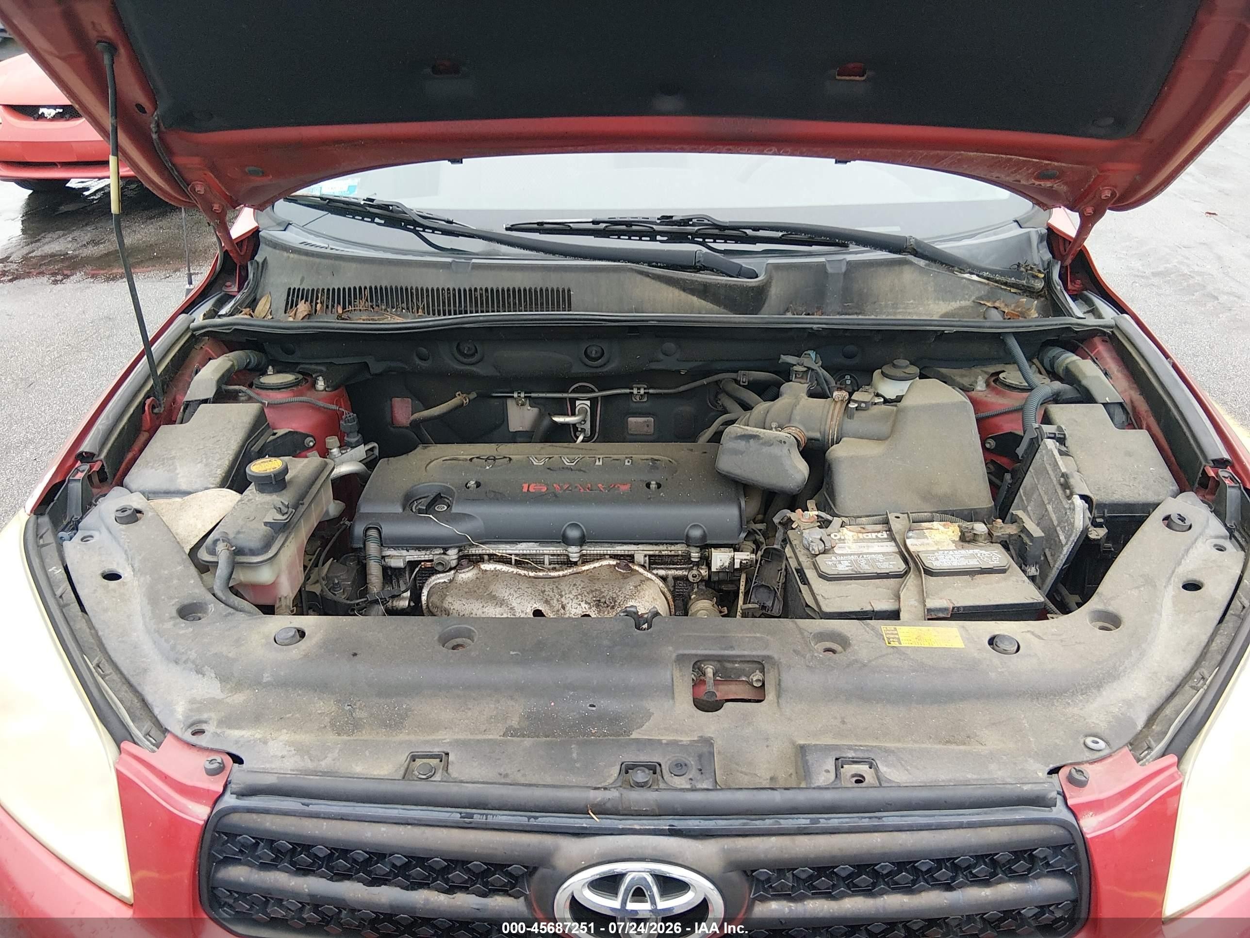 2007 Toyota Rav4   Red vin: JTMZD33V075047367