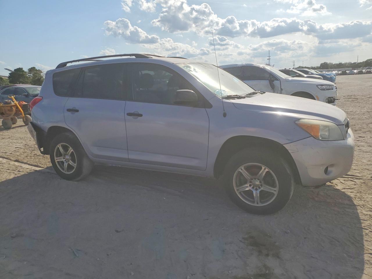 2007 Toyota Rav4 Base Silver vin: JTMZD33V076026545