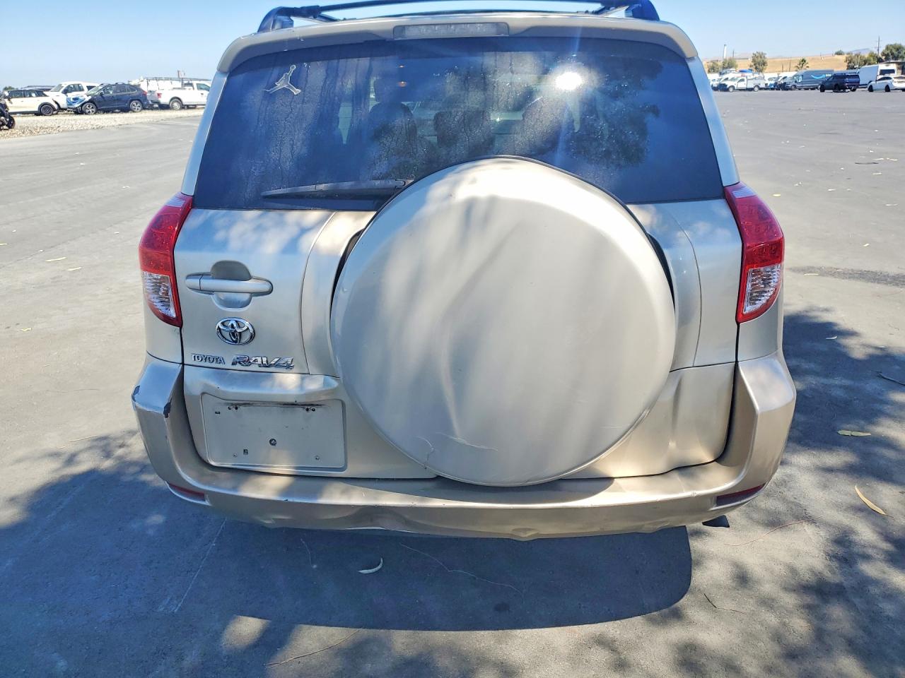 2007 Toyota Rav4 Base Beige vin: JTMZD33V076038954