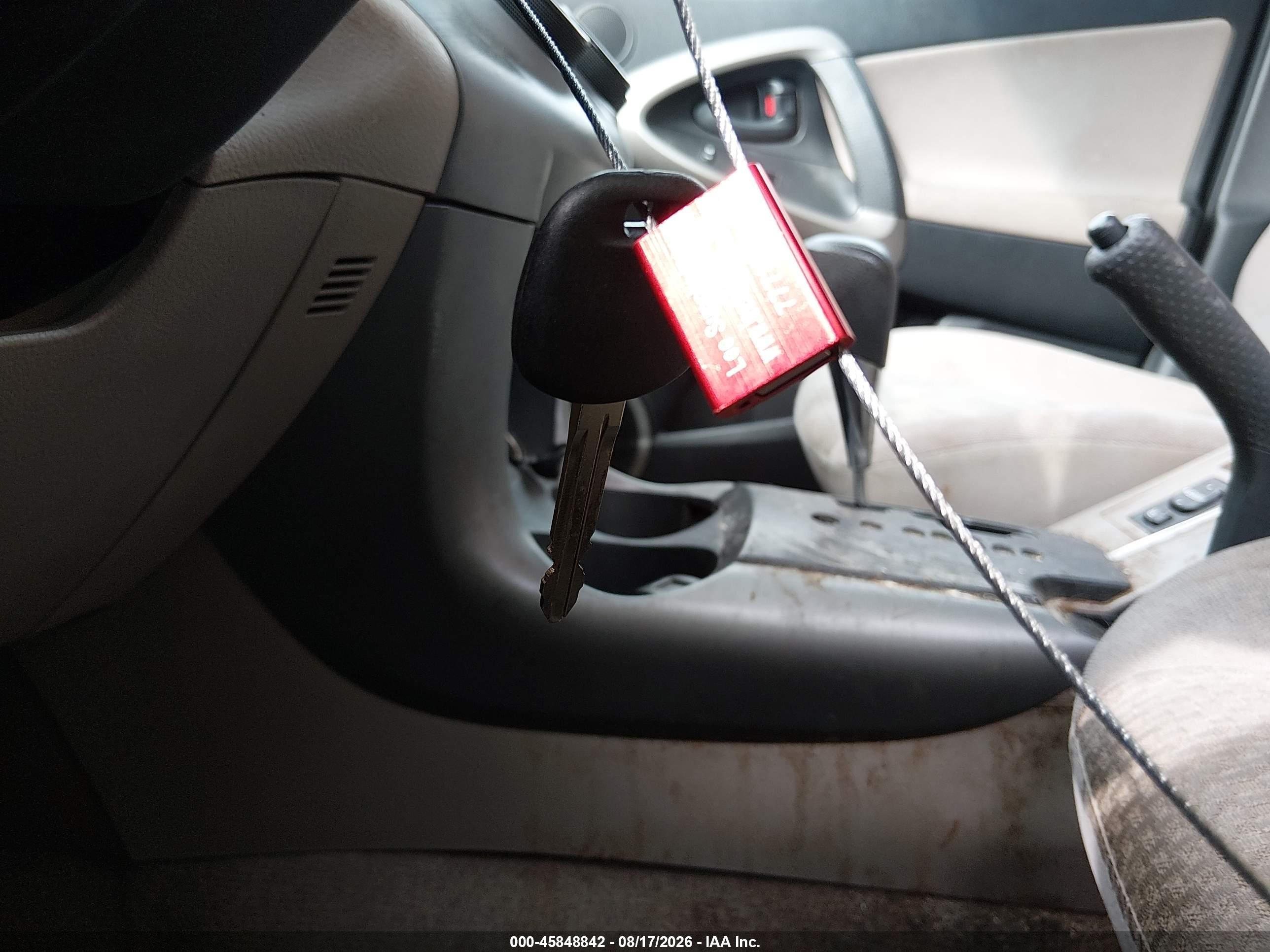 2008 Toyota Rav4   White vin: JTMZD33V086065637